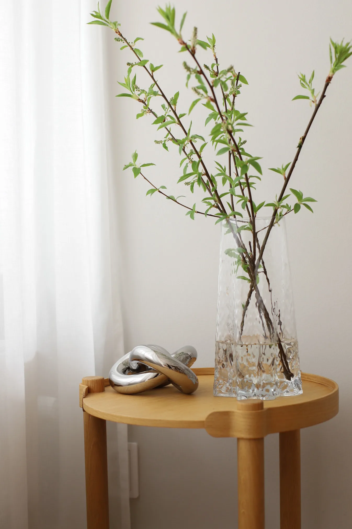 Knot Table 大号装饰摆件, 浅银色 Cooee Design