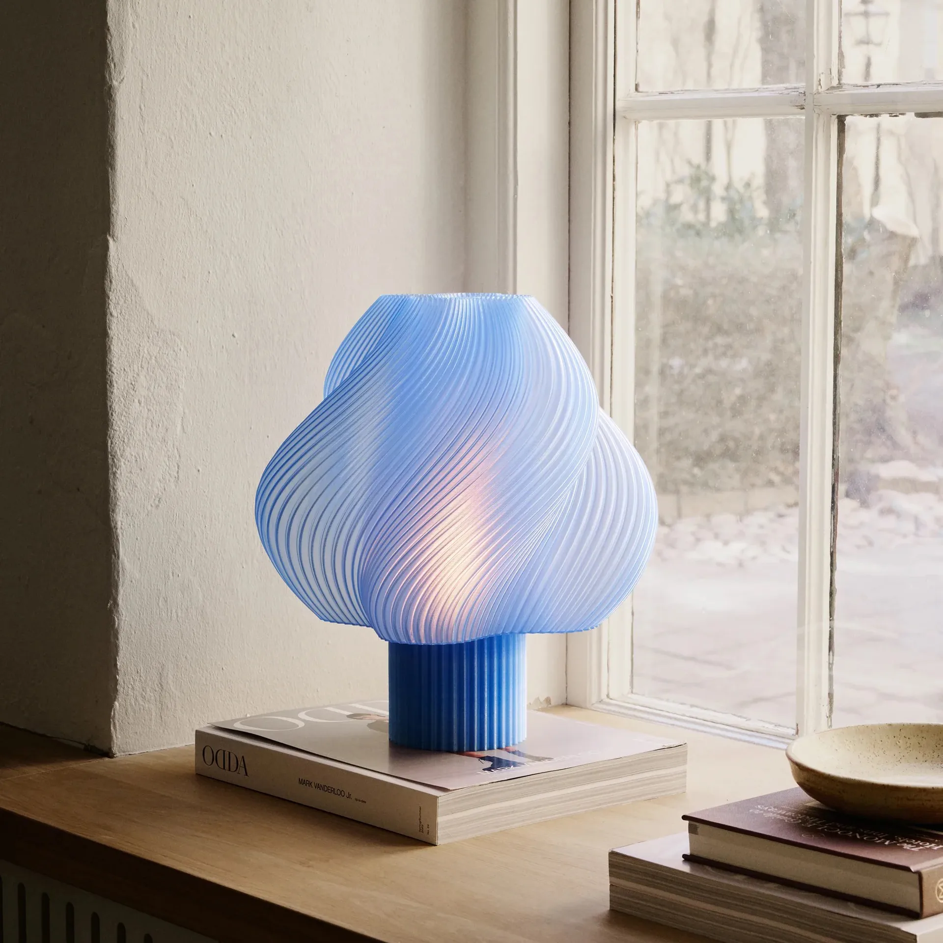 Soft Serve 台灯, 蓝莓冰糕色_加大款_34 cm Crème Atelier