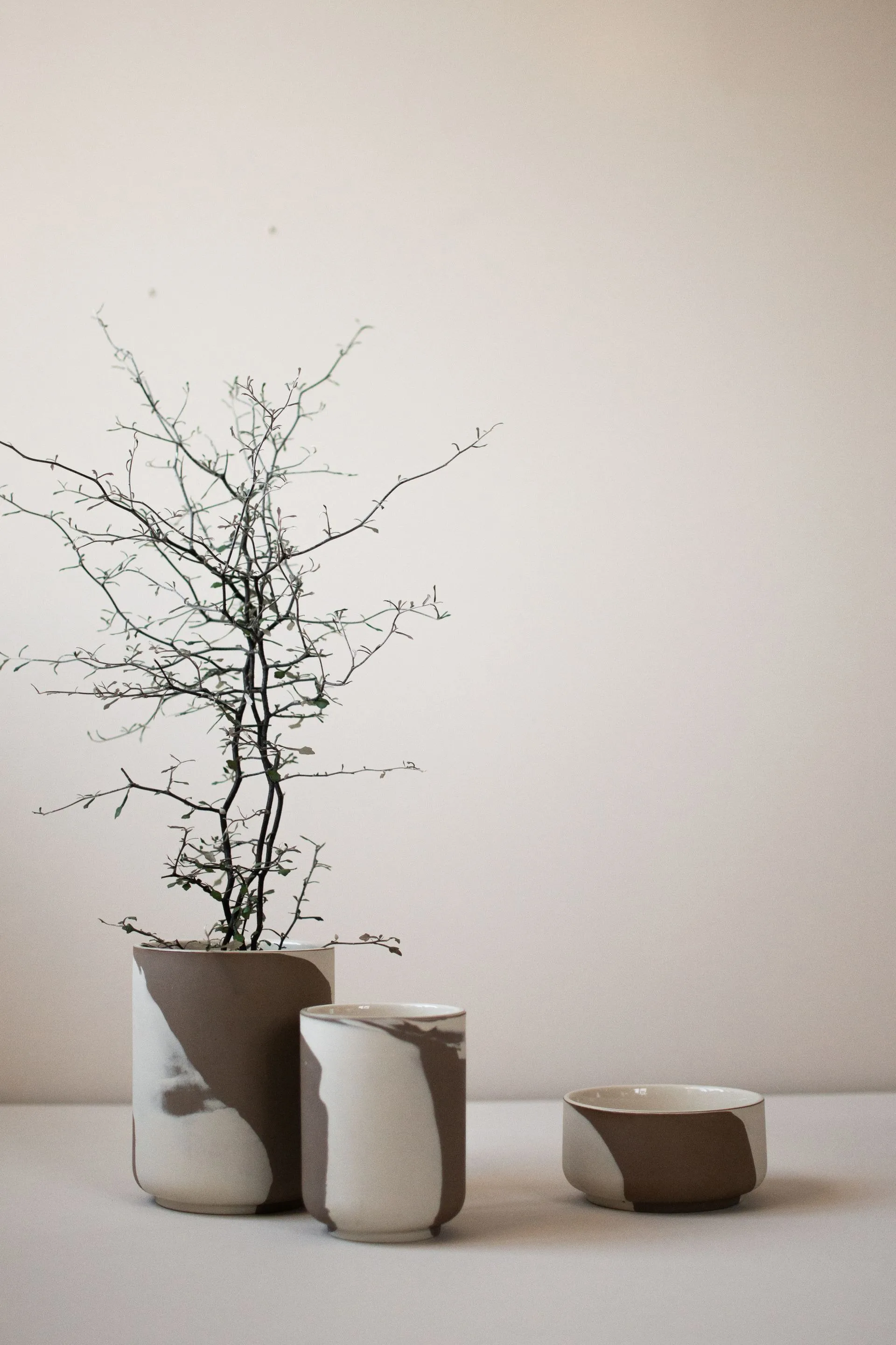 Calm flowerpot L, 褐色-米色 DBKD