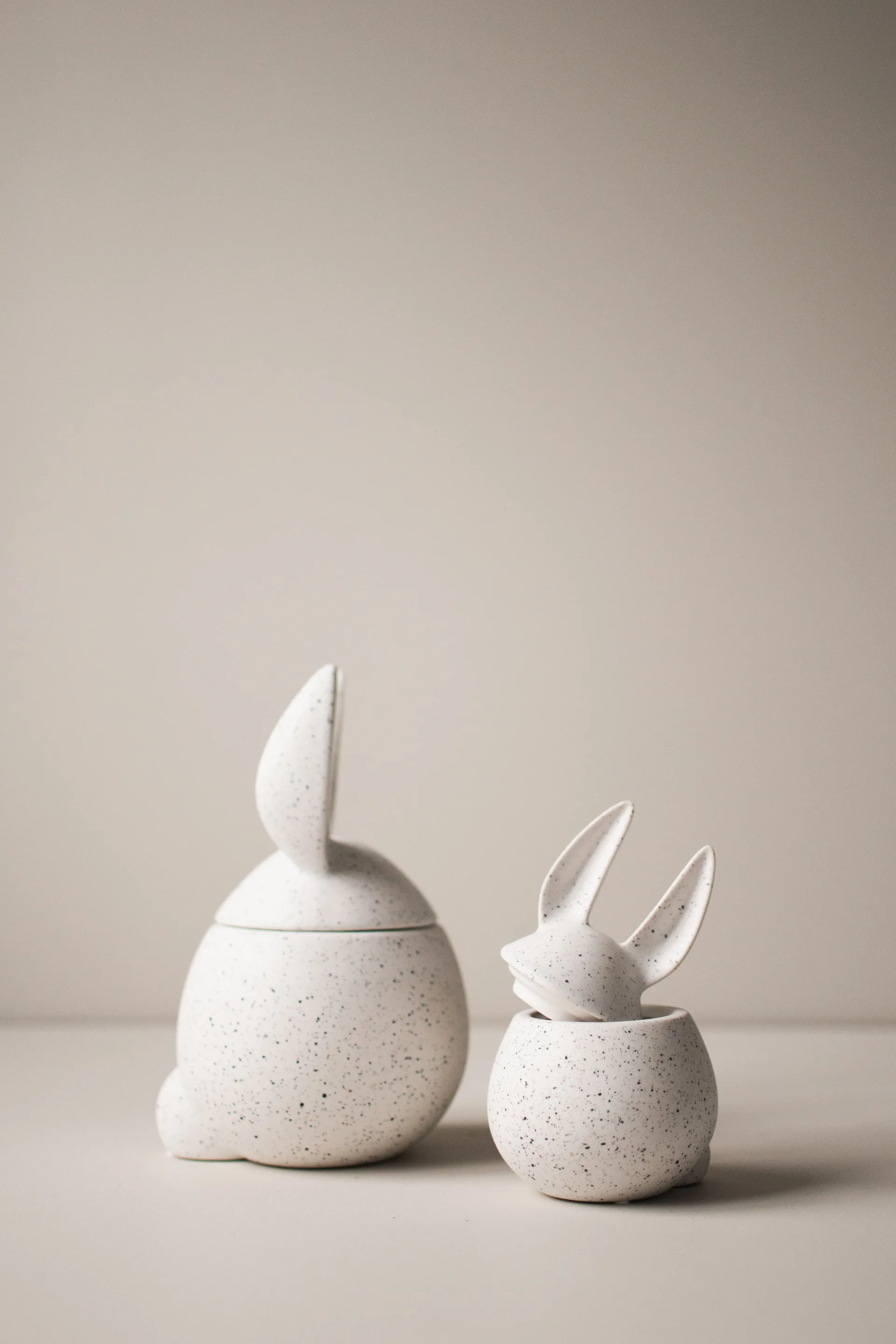 DBKD Eating rabbit 碗 小, 白色 dot DBKD