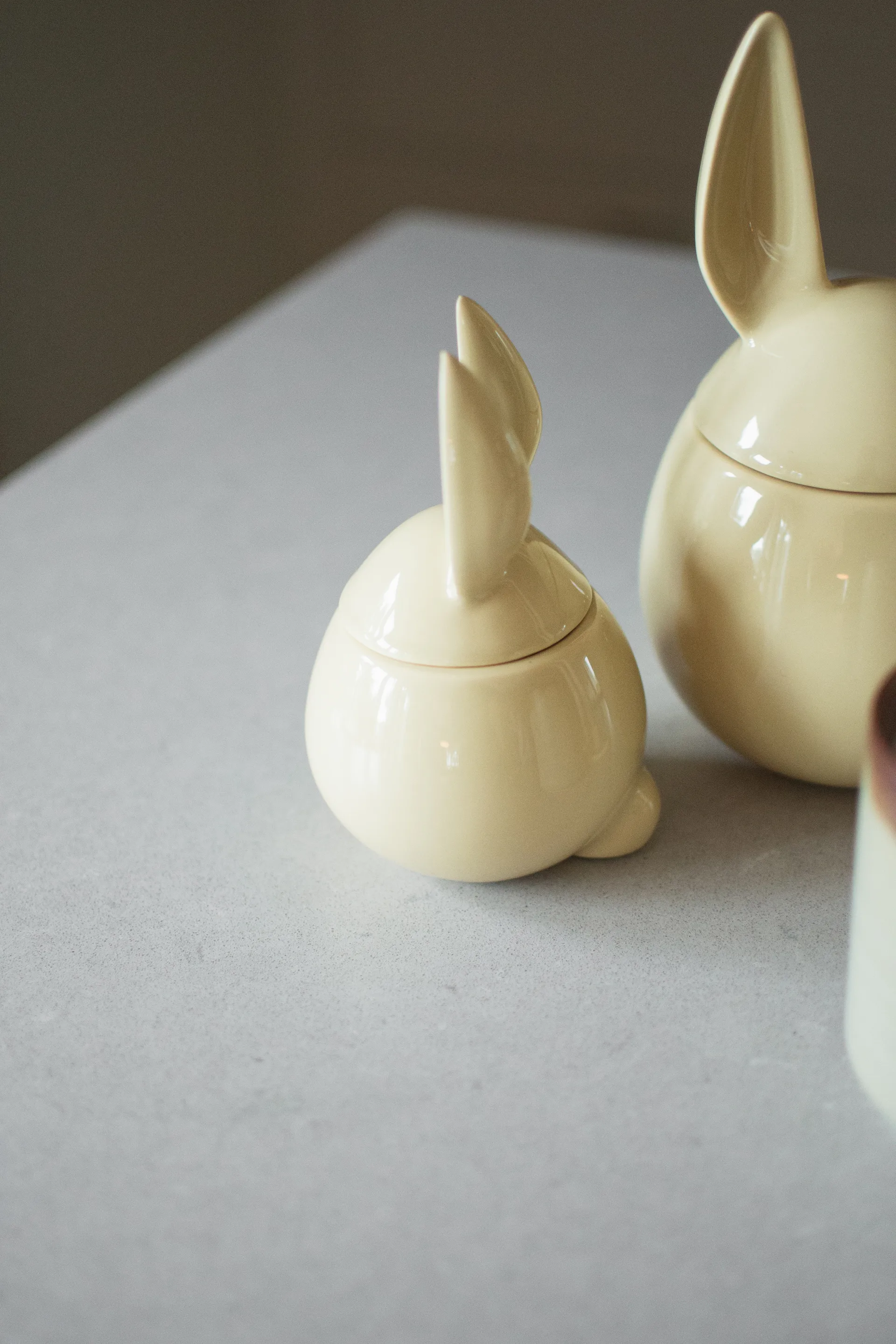 DBKD Eating rabbit 碗 小, Shiny 黄色 DBKD