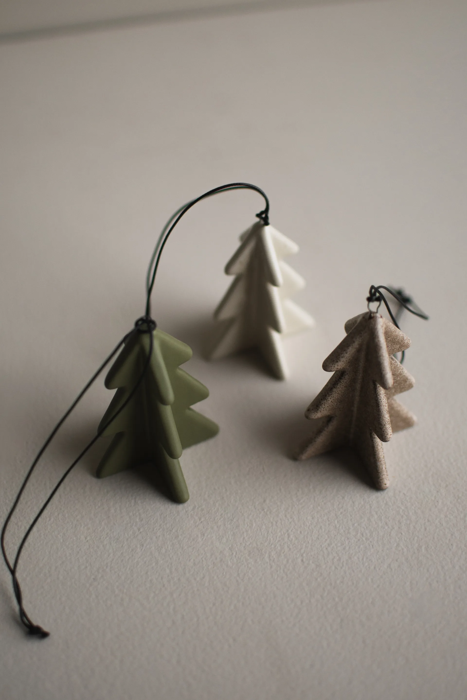 Hanging winter tree 7 cm, 米色 DBKD