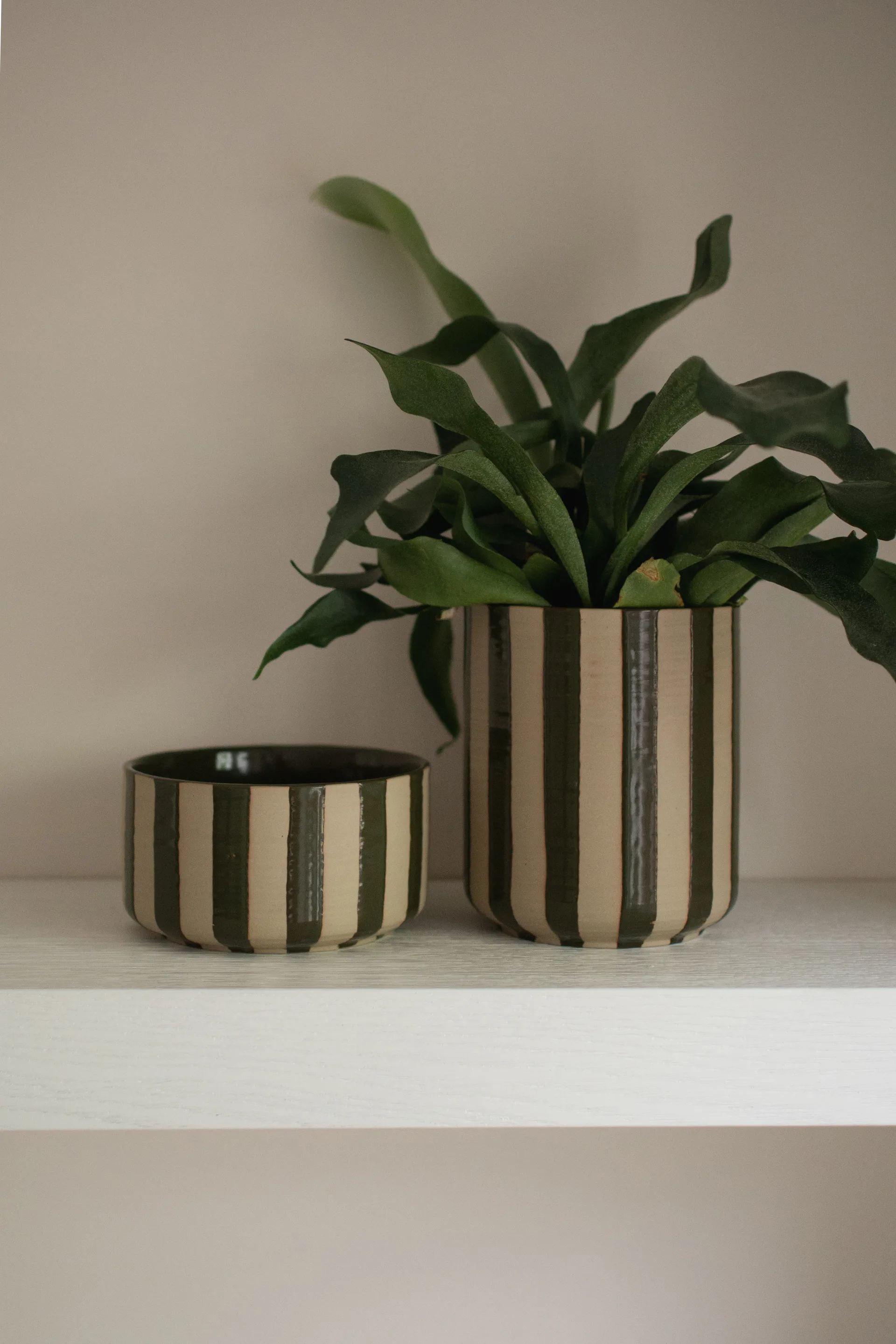 Line pot Ø14x16 cm, Stripe 绿色 DBKD