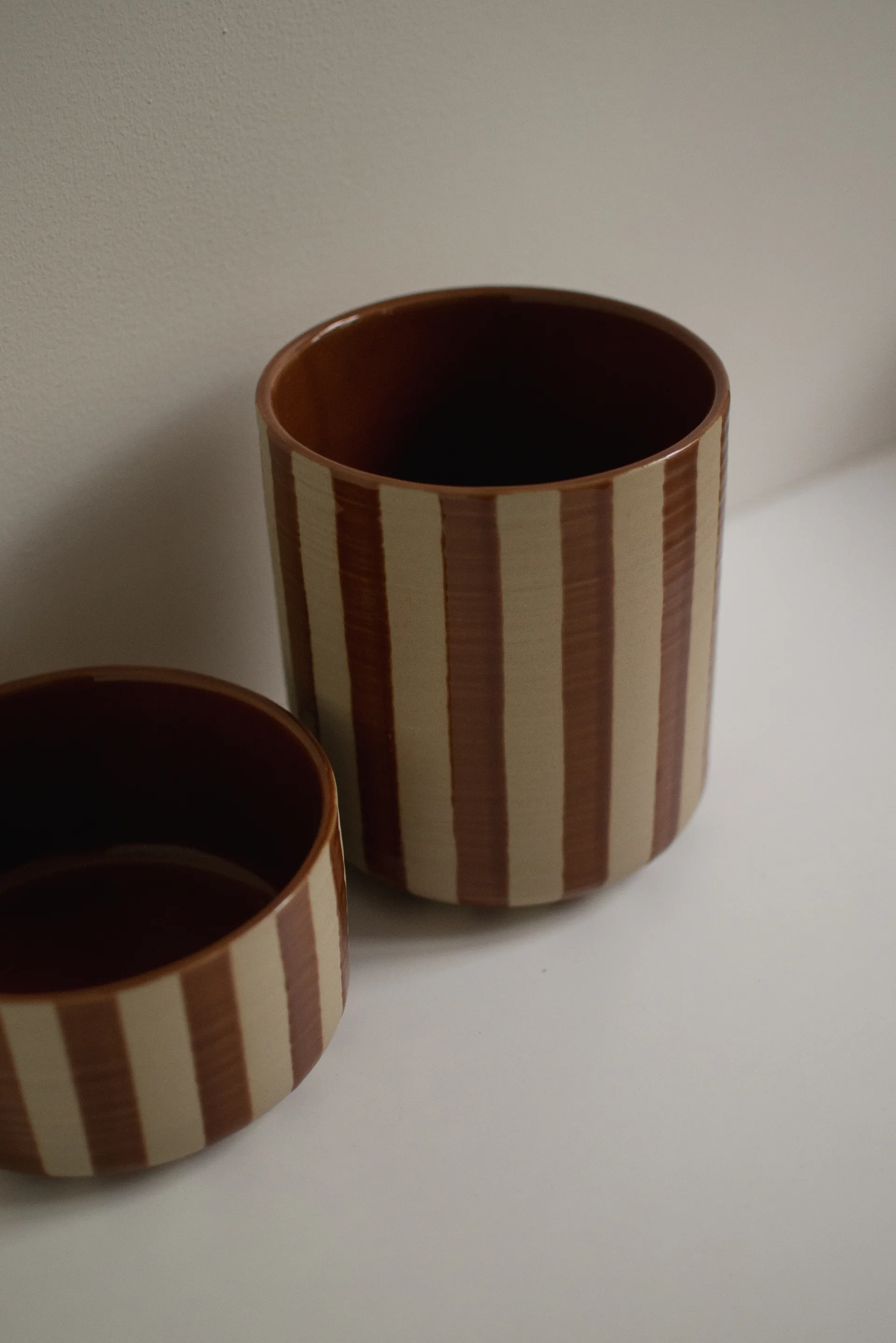 Line pot Ø14x16 cm, Stripe 牛轧糖棕色 DBKD