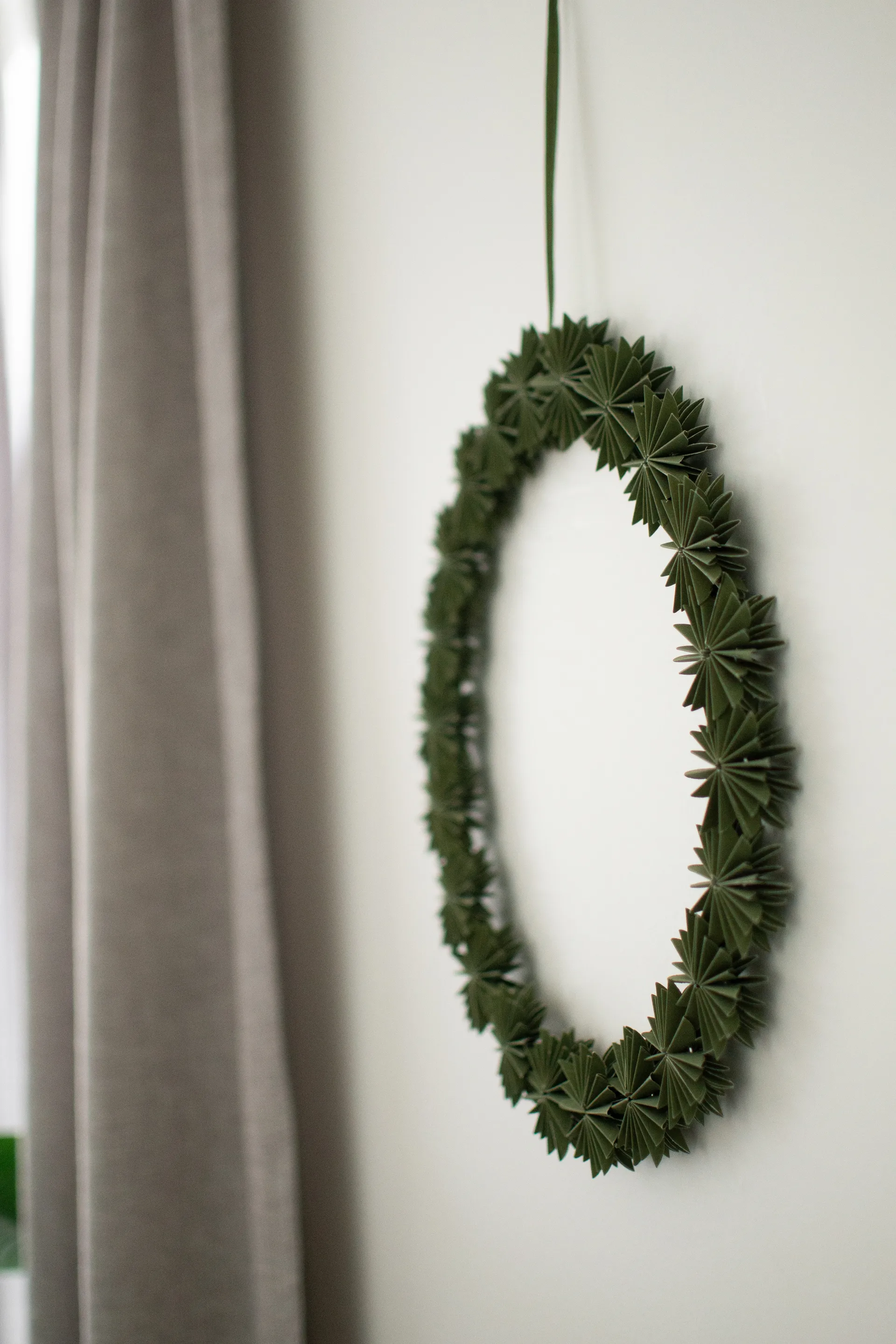 Paper flake wreath 装饰 wreath Ø35 cm, 绿色 DBKD