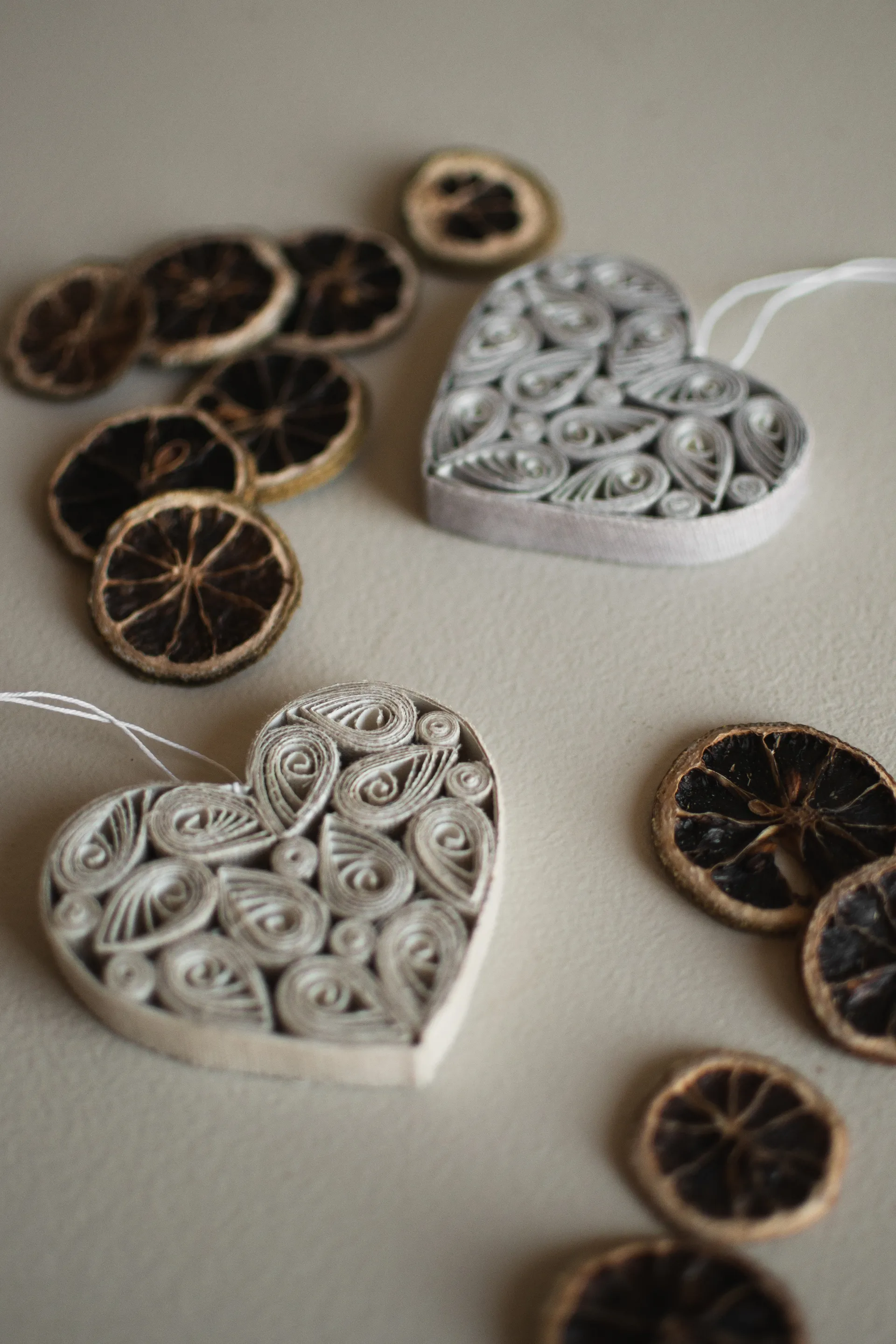 Paper heart 8 cm, 奶油色 DBKD