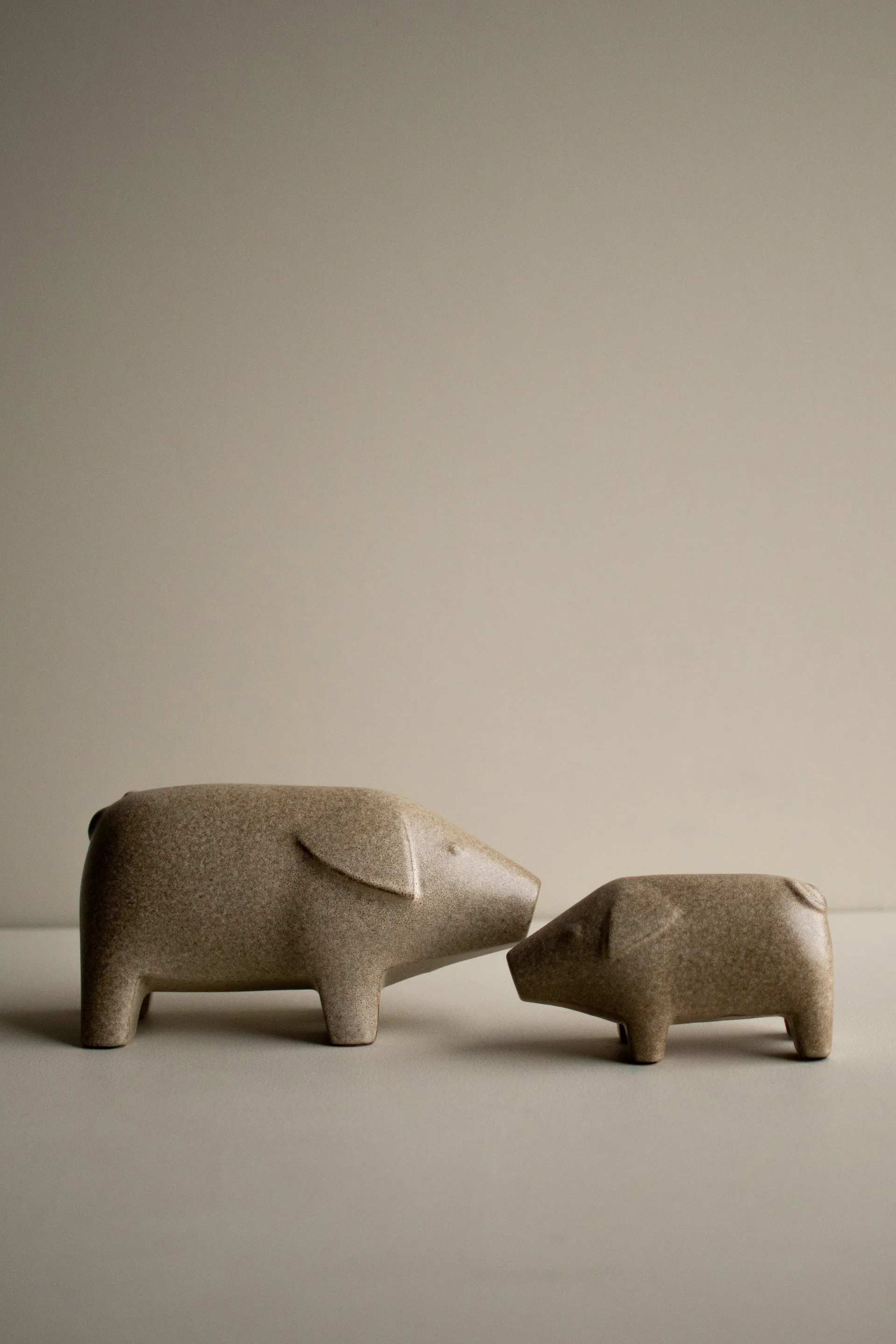 Swedish pig 小, 米色 DBKD