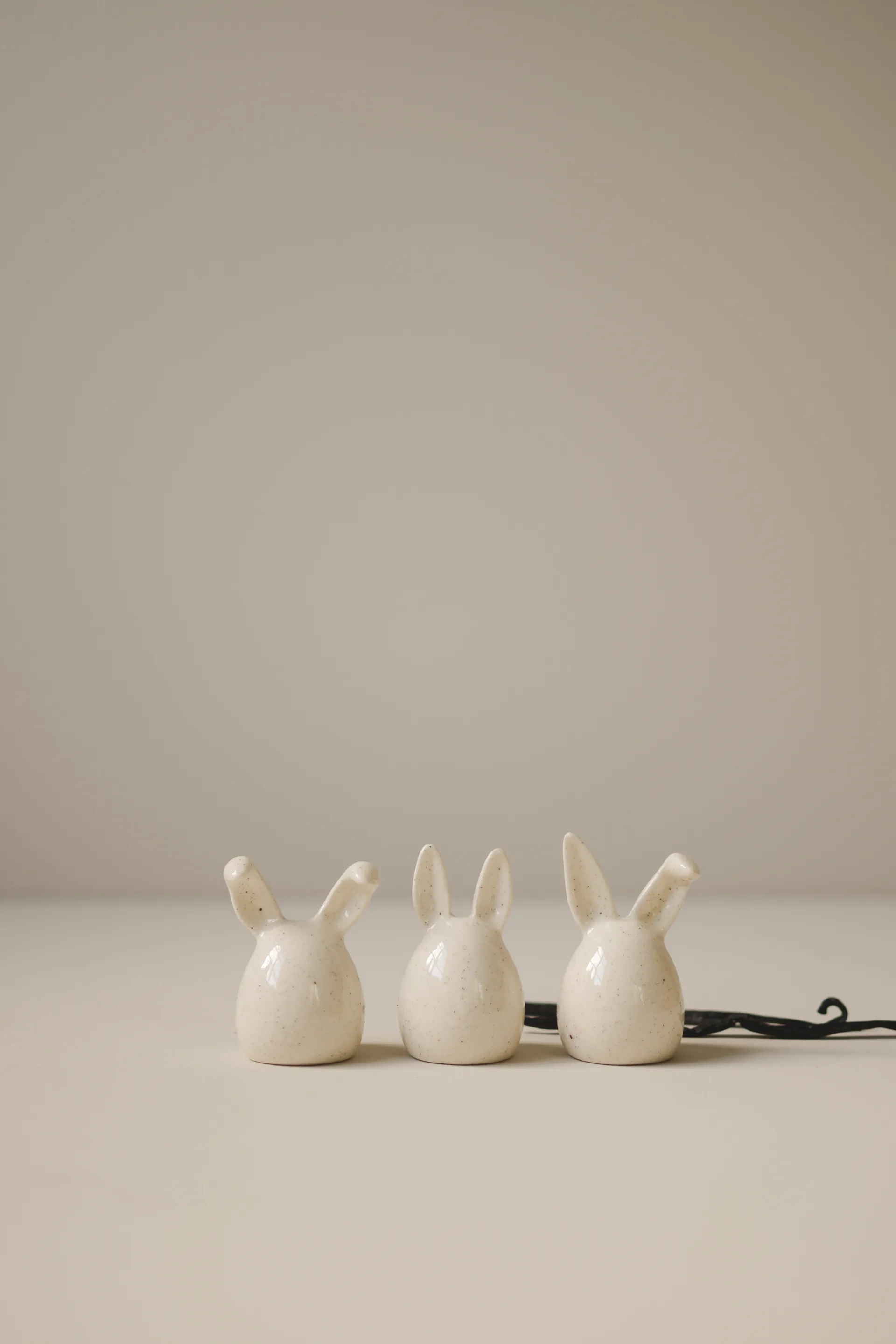 Triplets easter rabbit 三件套装, 香草色/淡奶油色 DBKD