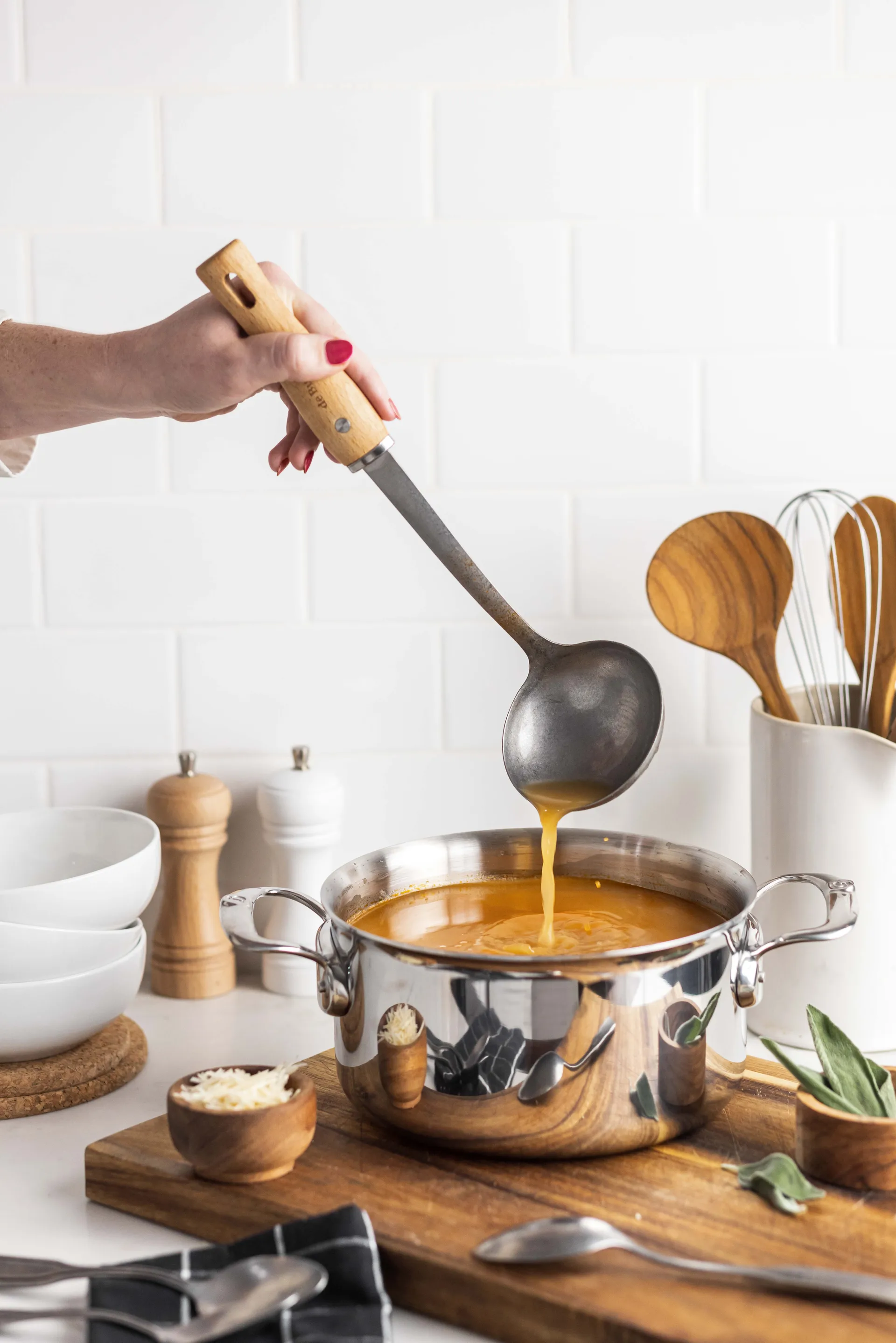 De Buyer B Bois soup ladle with wooden handle, 不锈钢 De Buyer