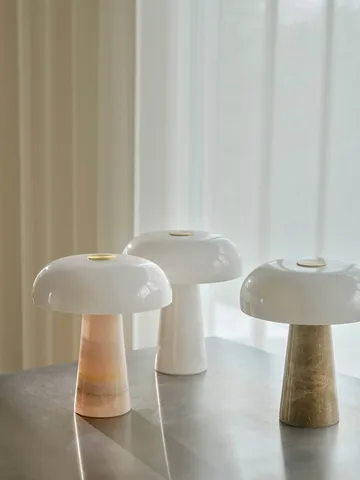 Glossy亮面北欧风格台灯 - 米色_迷你_24cm - Design For The People