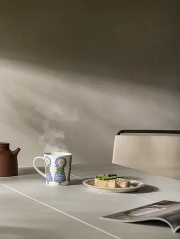 Fru Aster 带柄马克杯 - 40 cl - Design House Stockholm