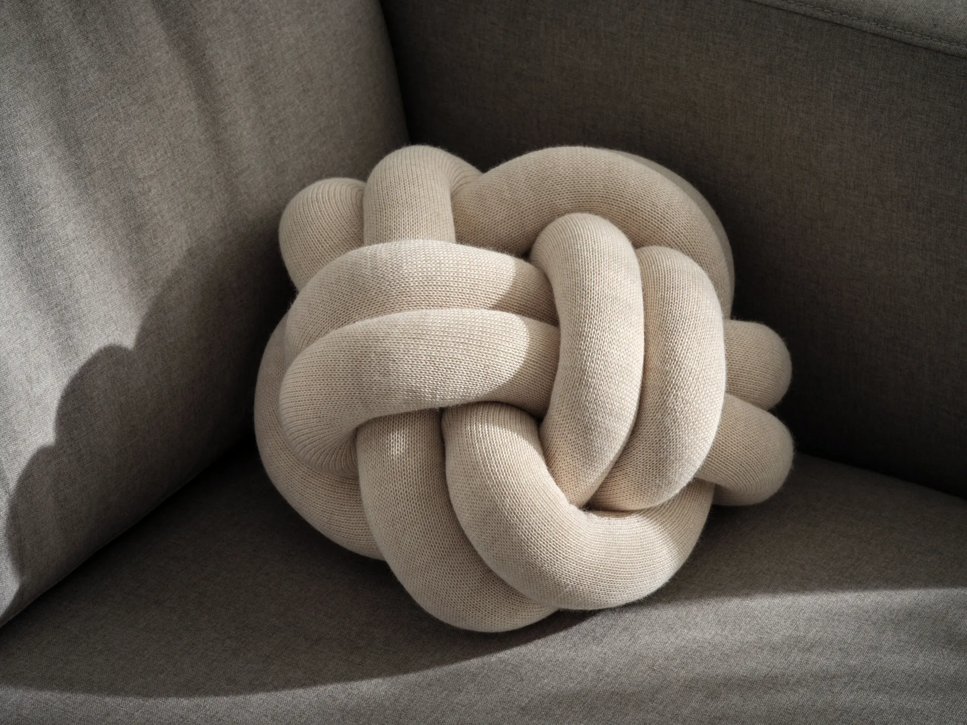 Knot 靠枕|靠垫, cream Design House Stockholm