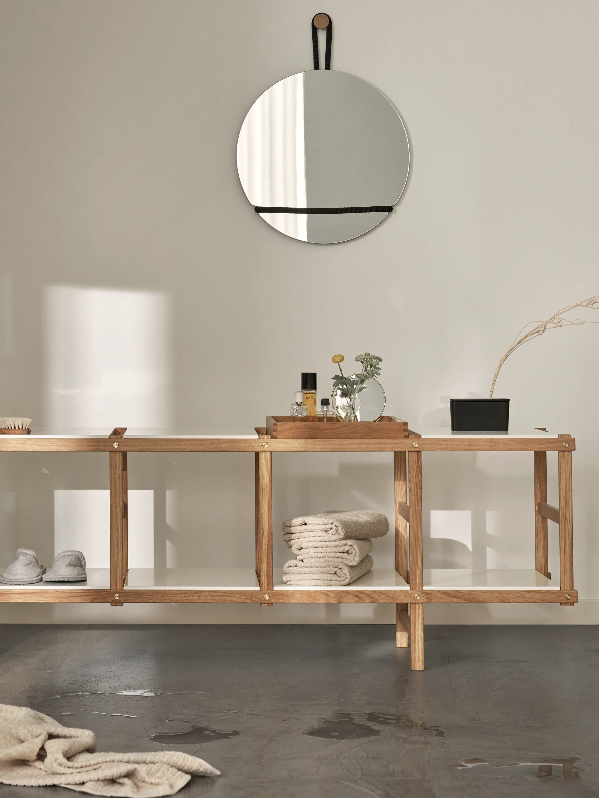 Lasso 圆形镜子, 透明_黑色 Design House Stockholm
