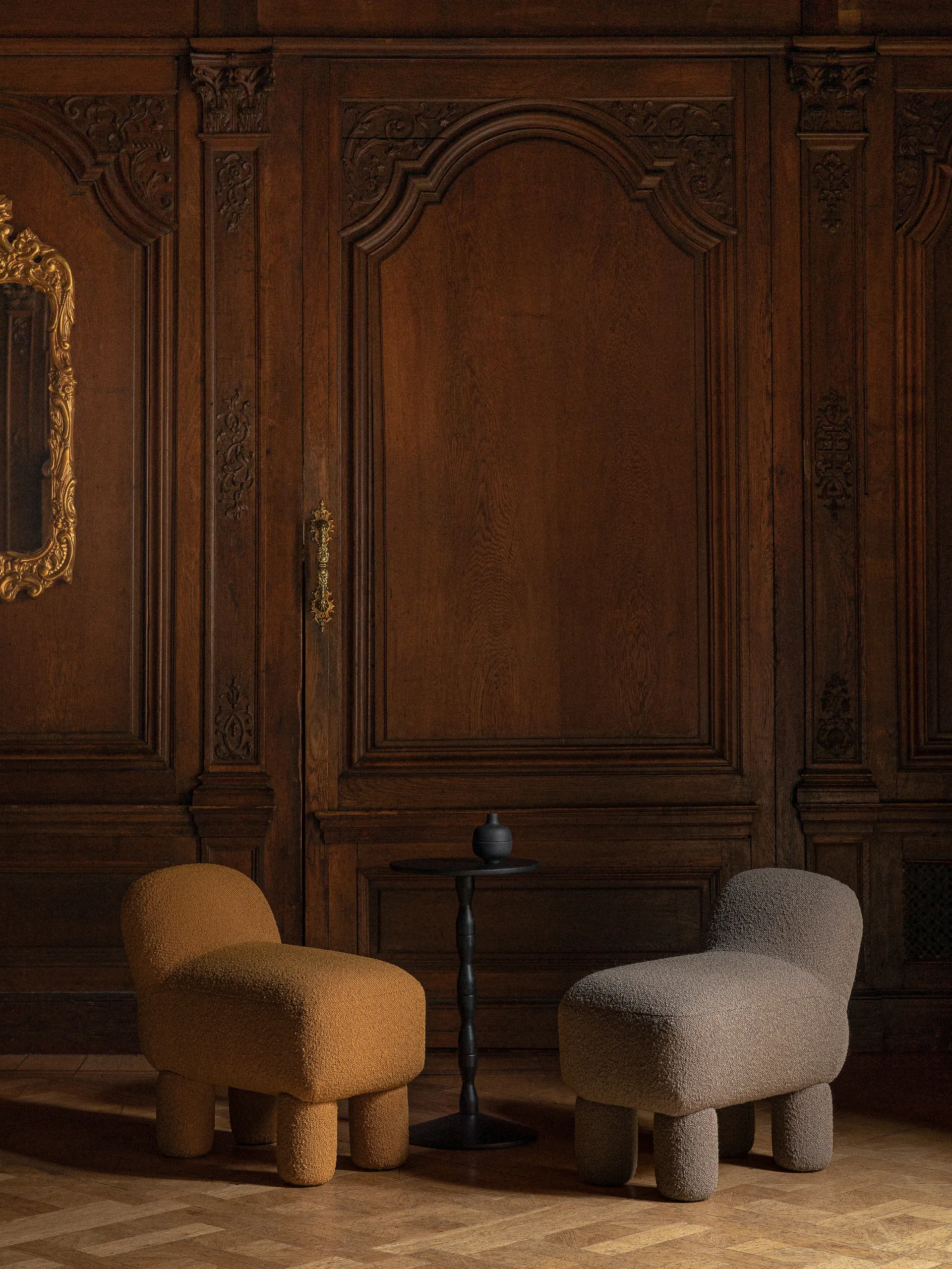 Pedestal 桌子 Ø31x67.5 cm, 黑色 Design House Stockholm