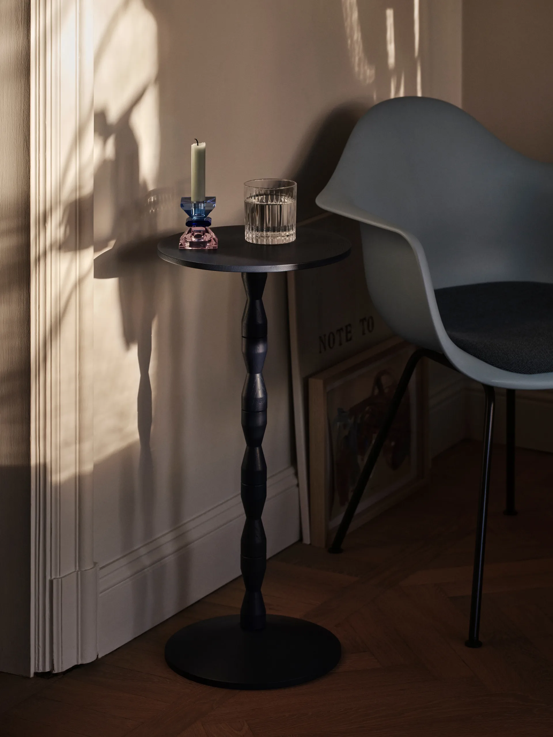 Pedestal 桌子 Ø31x67.5 cm, 蓝色 Design House Stockholm