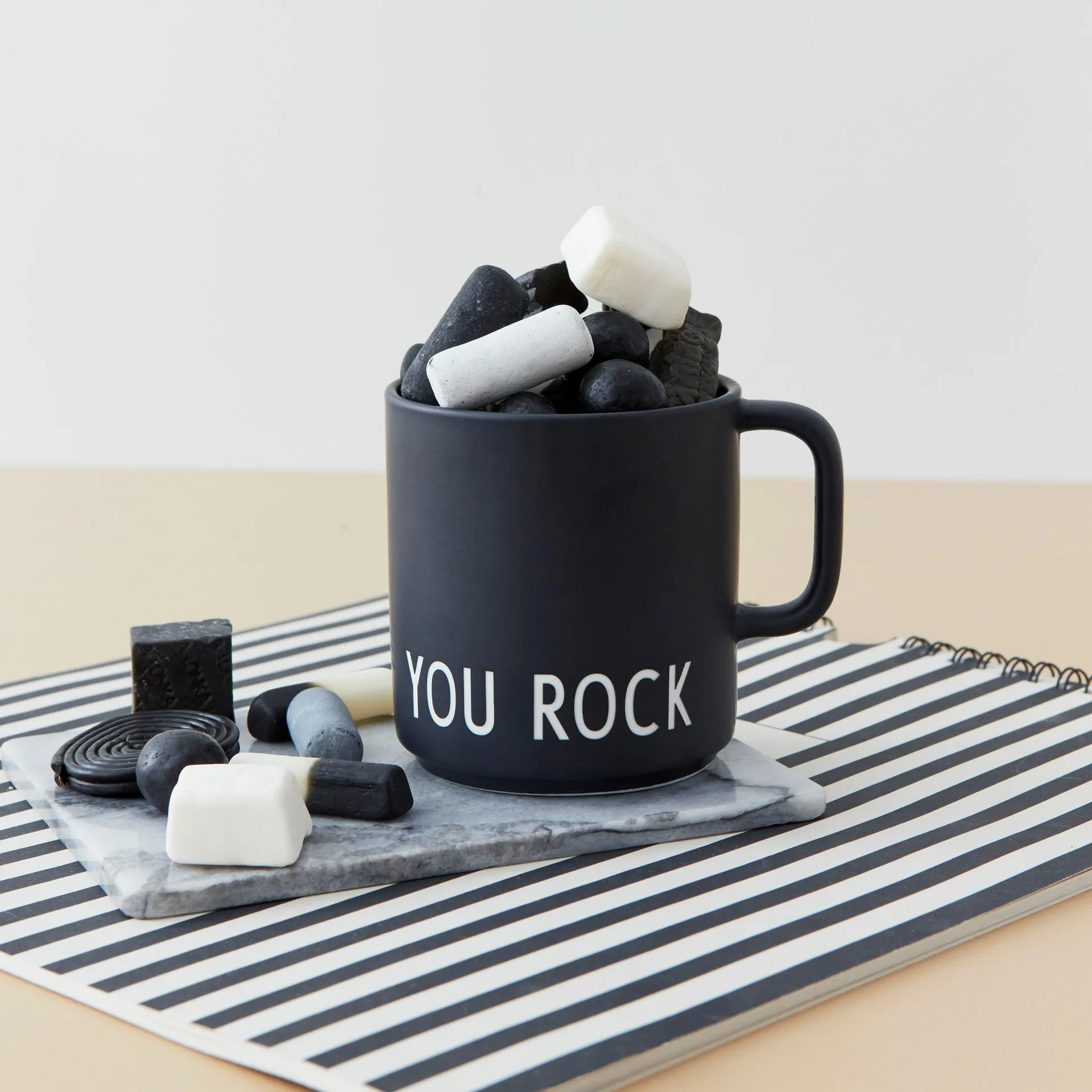 Design Letters 带柄精选杯 250ml, 你很棒 Design Letters