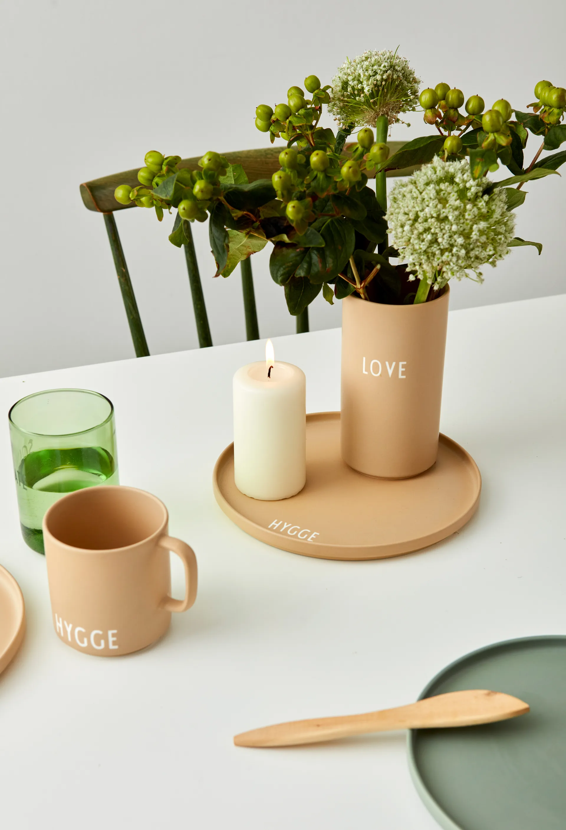 Design Letters 带柄精选杯 250ml, 惬意 Design Letters