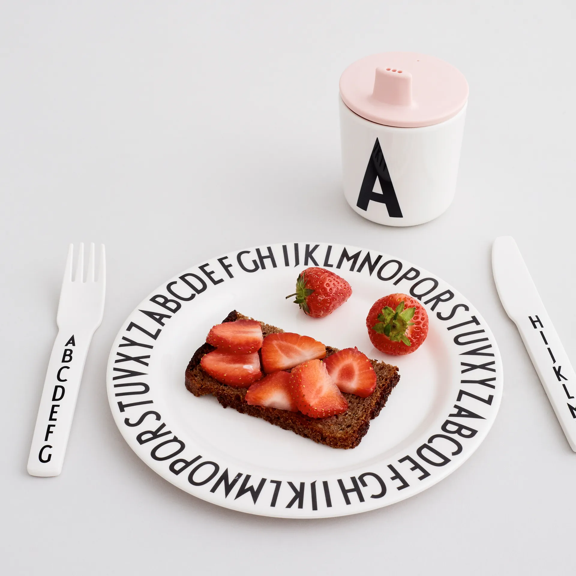 Design Letters beak lid to melamine 杯子, nude Design Letters