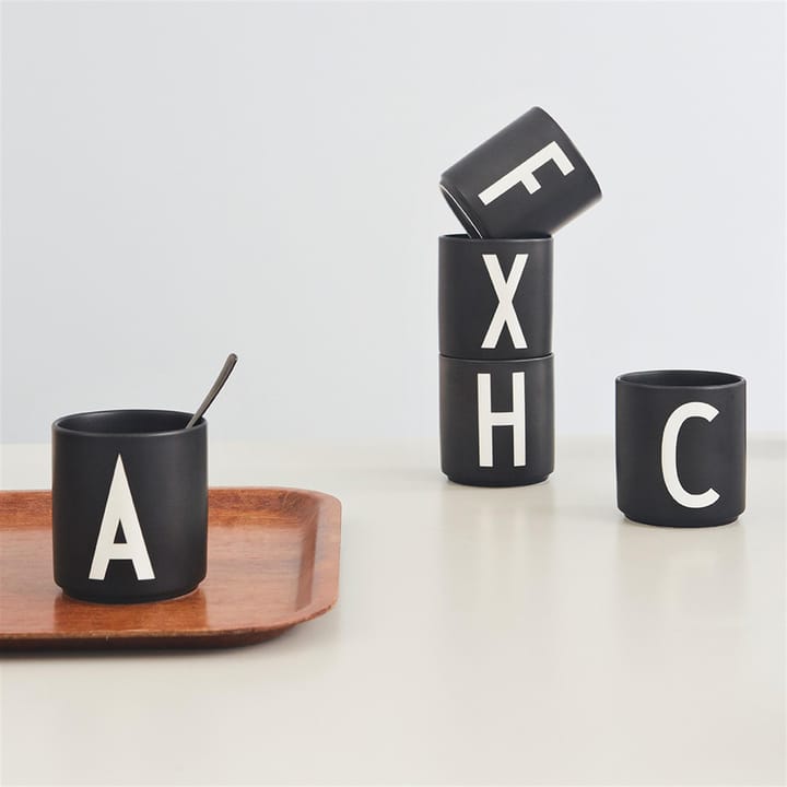 Design Letters 杯子 black, G Design Letters
