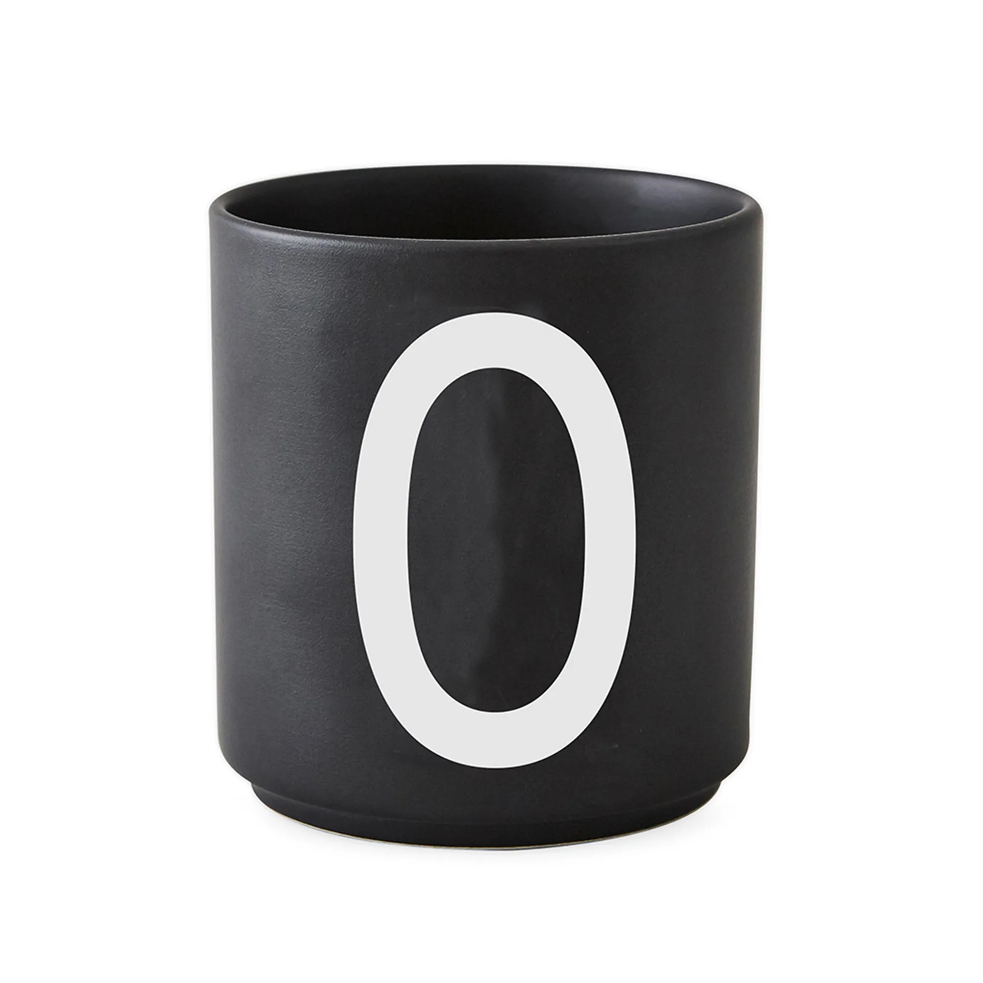 Design Letters 杯子 black, O Design Letters