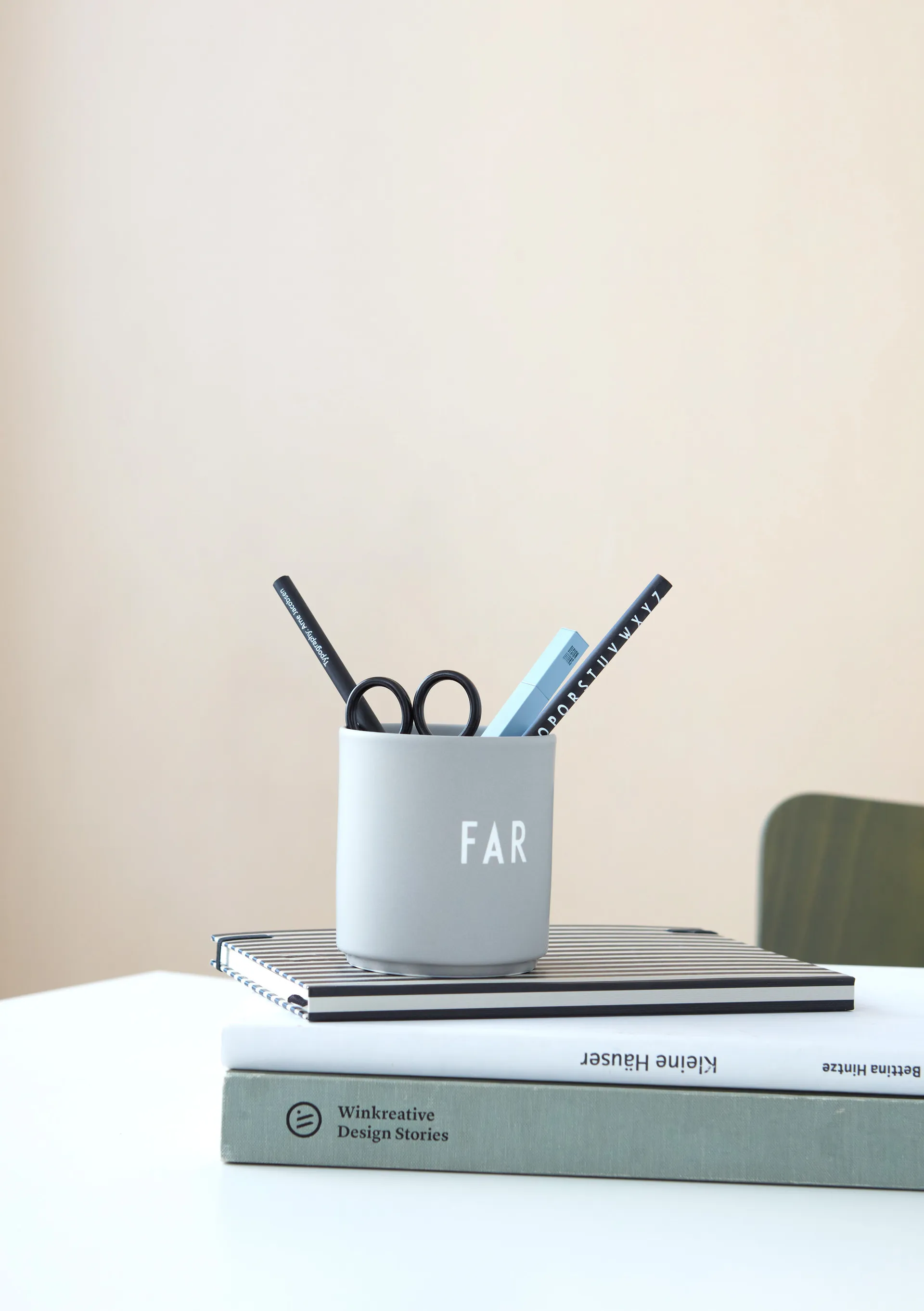 Design Letters favourite 杯子 25 cl, Far-grey Design Letters