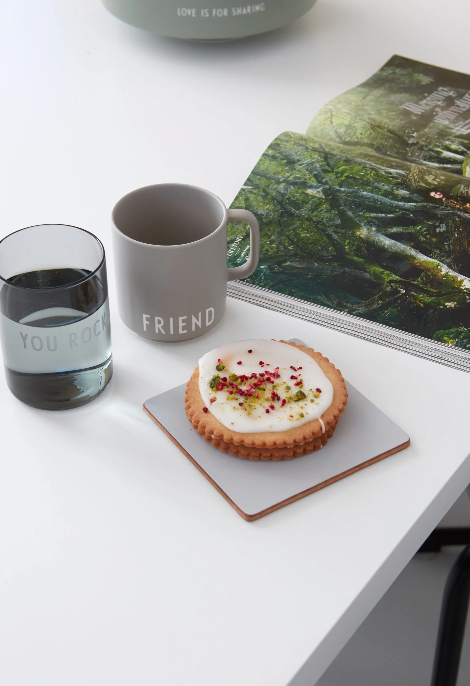 Design Letters favourite 杯子 带把手 25 cl, Friend-灰色 Design Letters