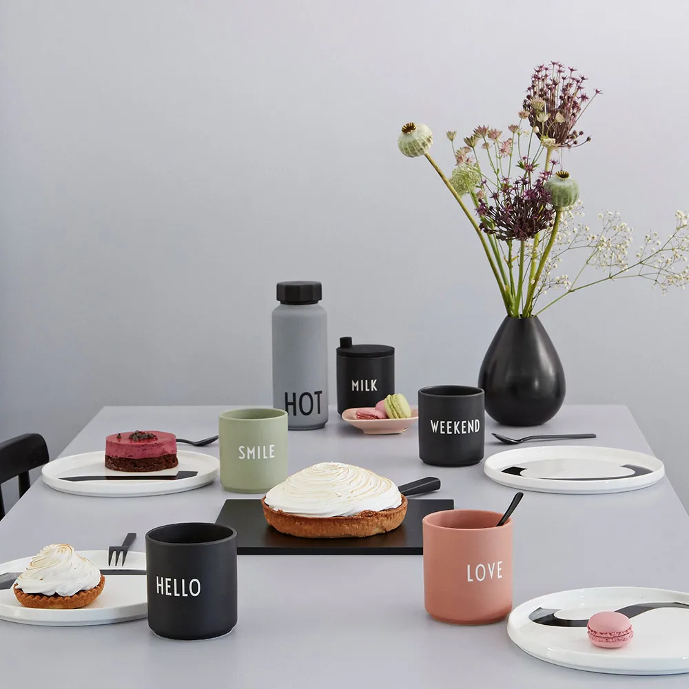 Design Letters favourite 杯子 25 cl, Love-nude Design Letters