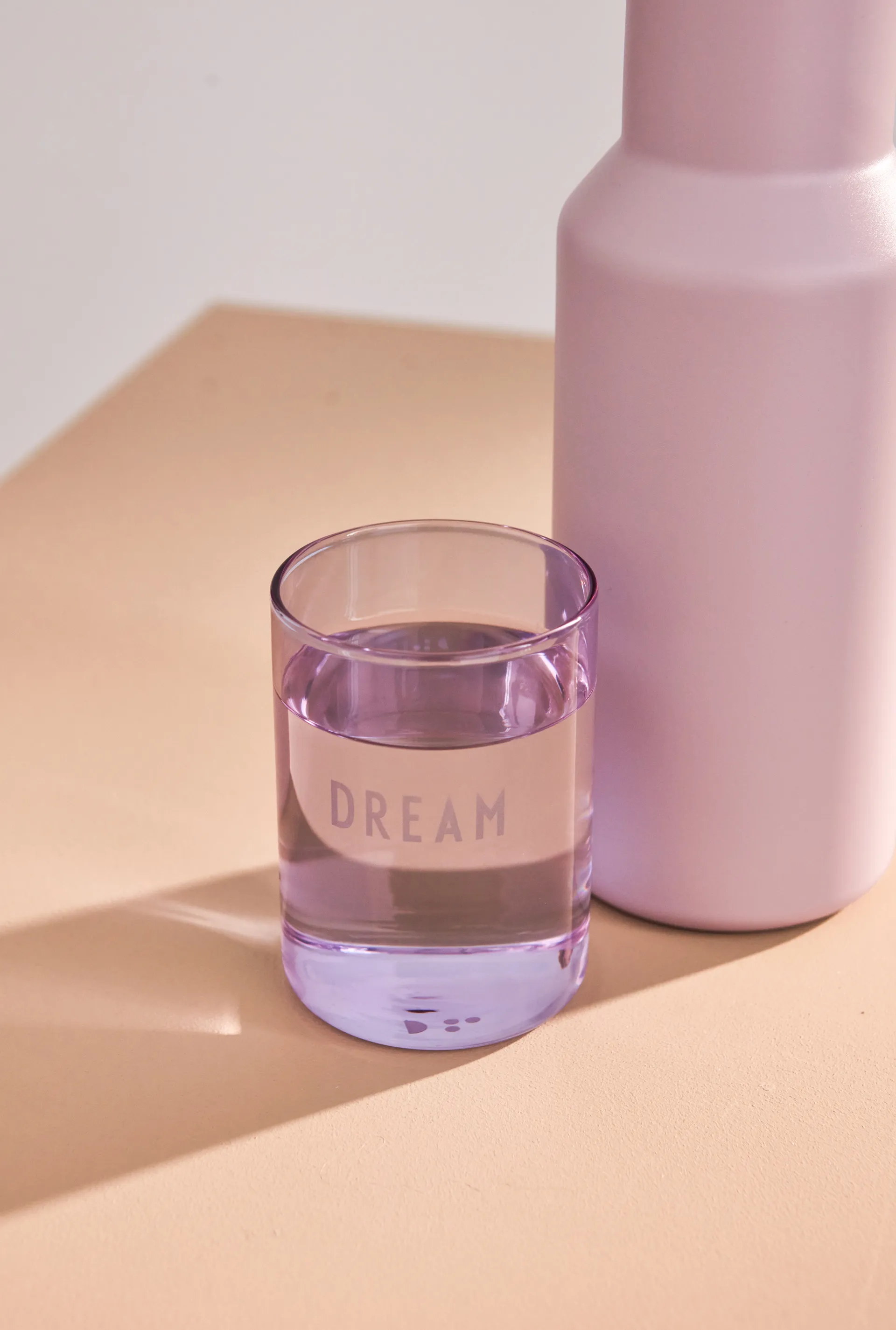 Design Letters favourite 玻璃杯 350ml, 紫色 Design Letters