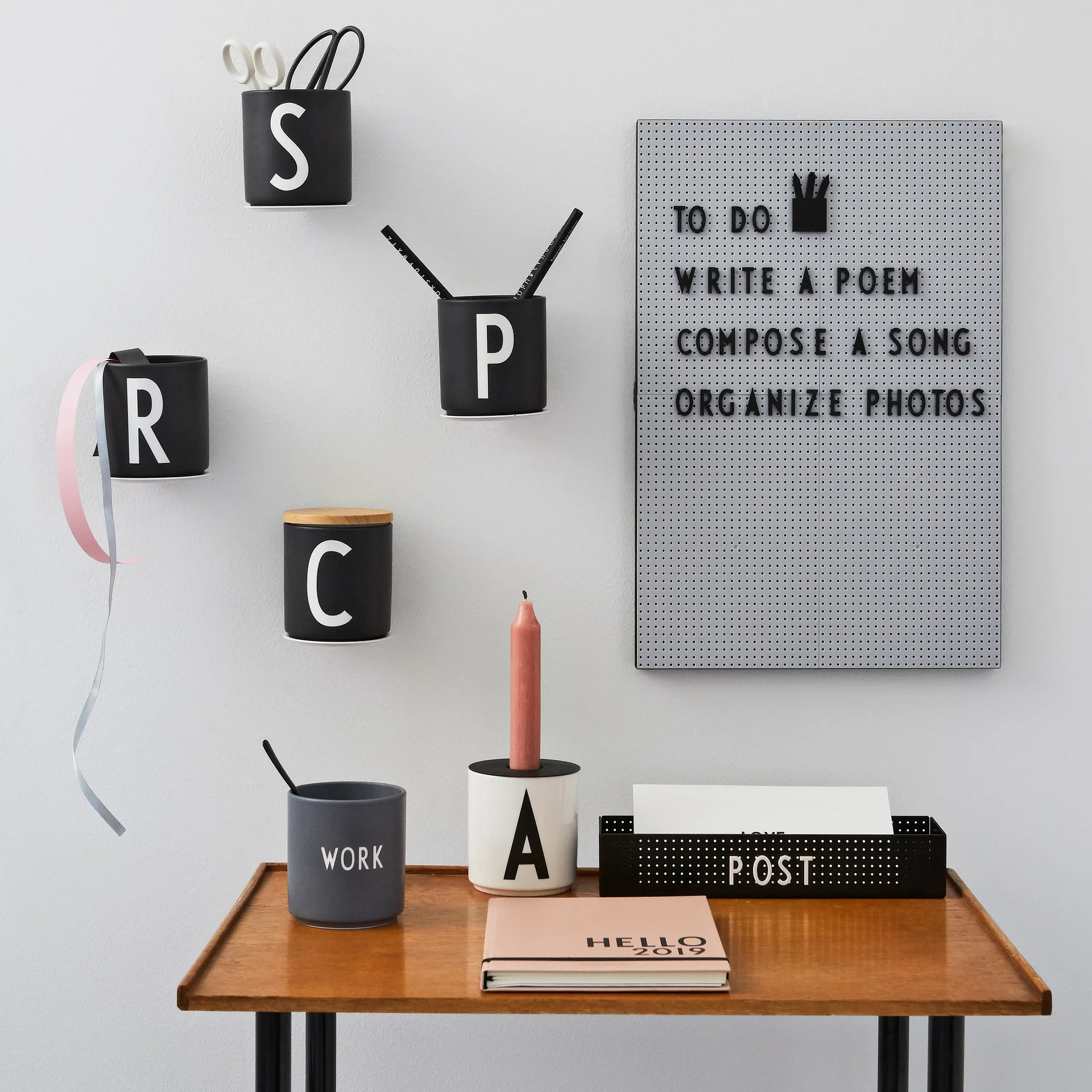 Design Letters letter board A3, dark 灰色 Design Letters