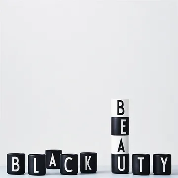 Design Letters黑色杯 - M - Design Letters