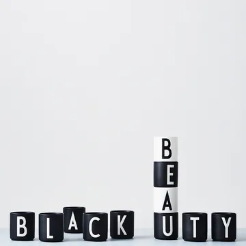 Design Letters黑色杯 - P - Design Letters