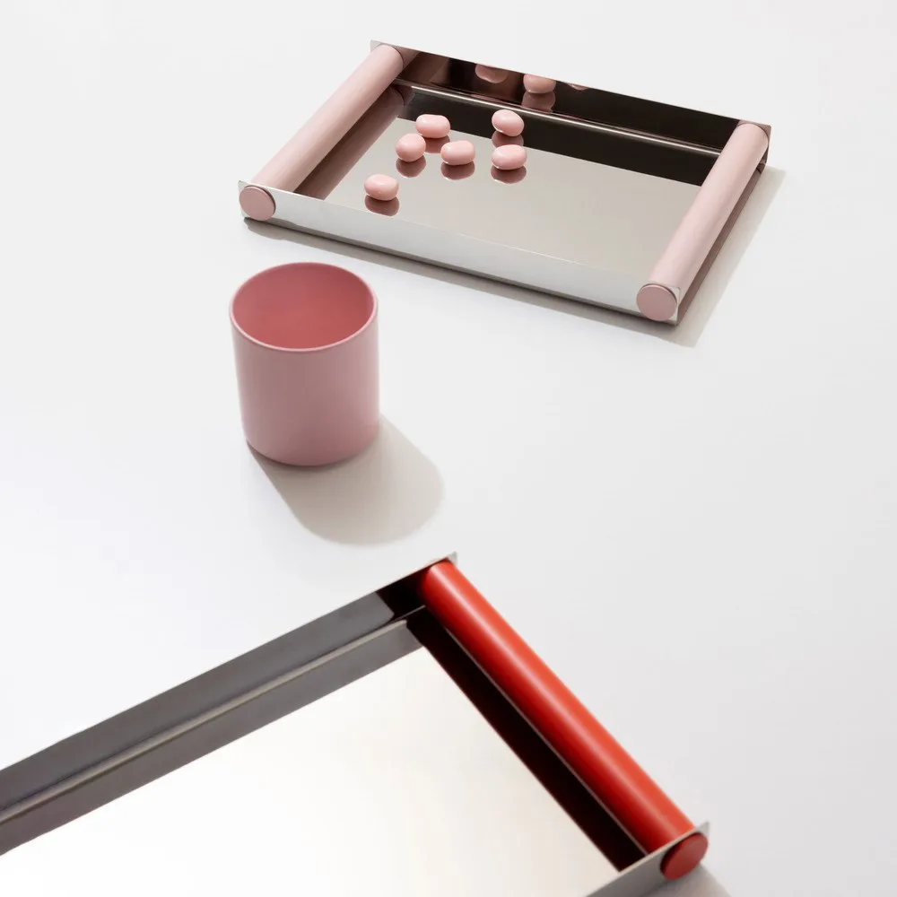 Design Letters Ray 托盘 20.5x30cm 珊瑚红-不锈钢, 粉色-不锈钢 Design Letters