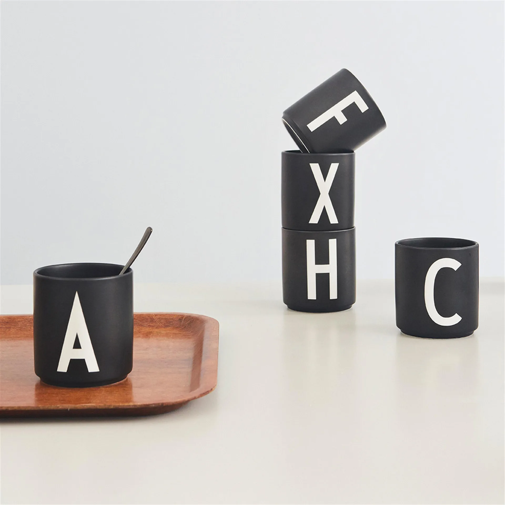 Design Letters黑色杯, X Design Letters