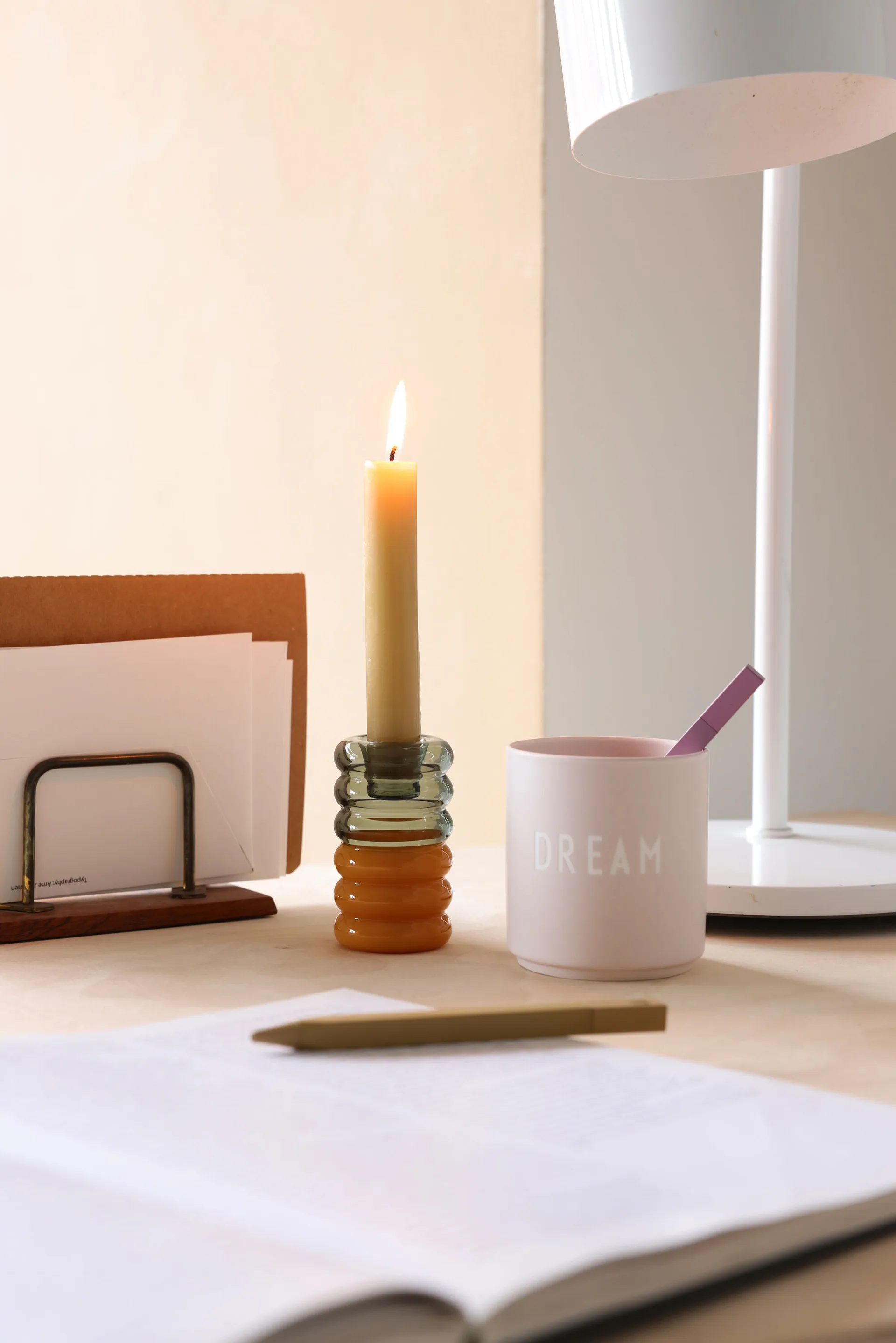 Hoop 烛台 Ø3.5x9 cm, Smoke-milky yellow Design Letters