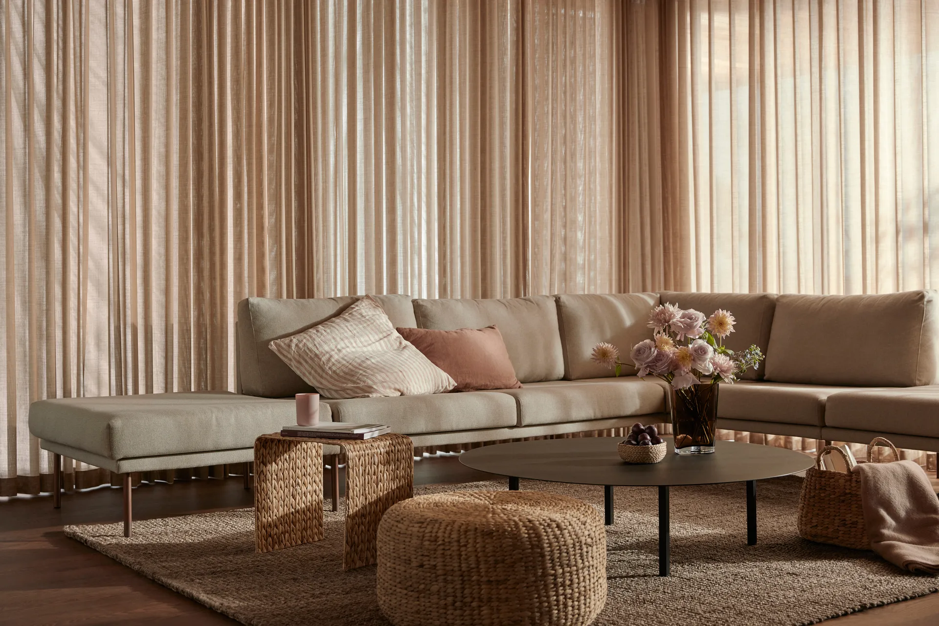 Lily pouf Ø59 cm, Natural, water hyacinth, round Dixie