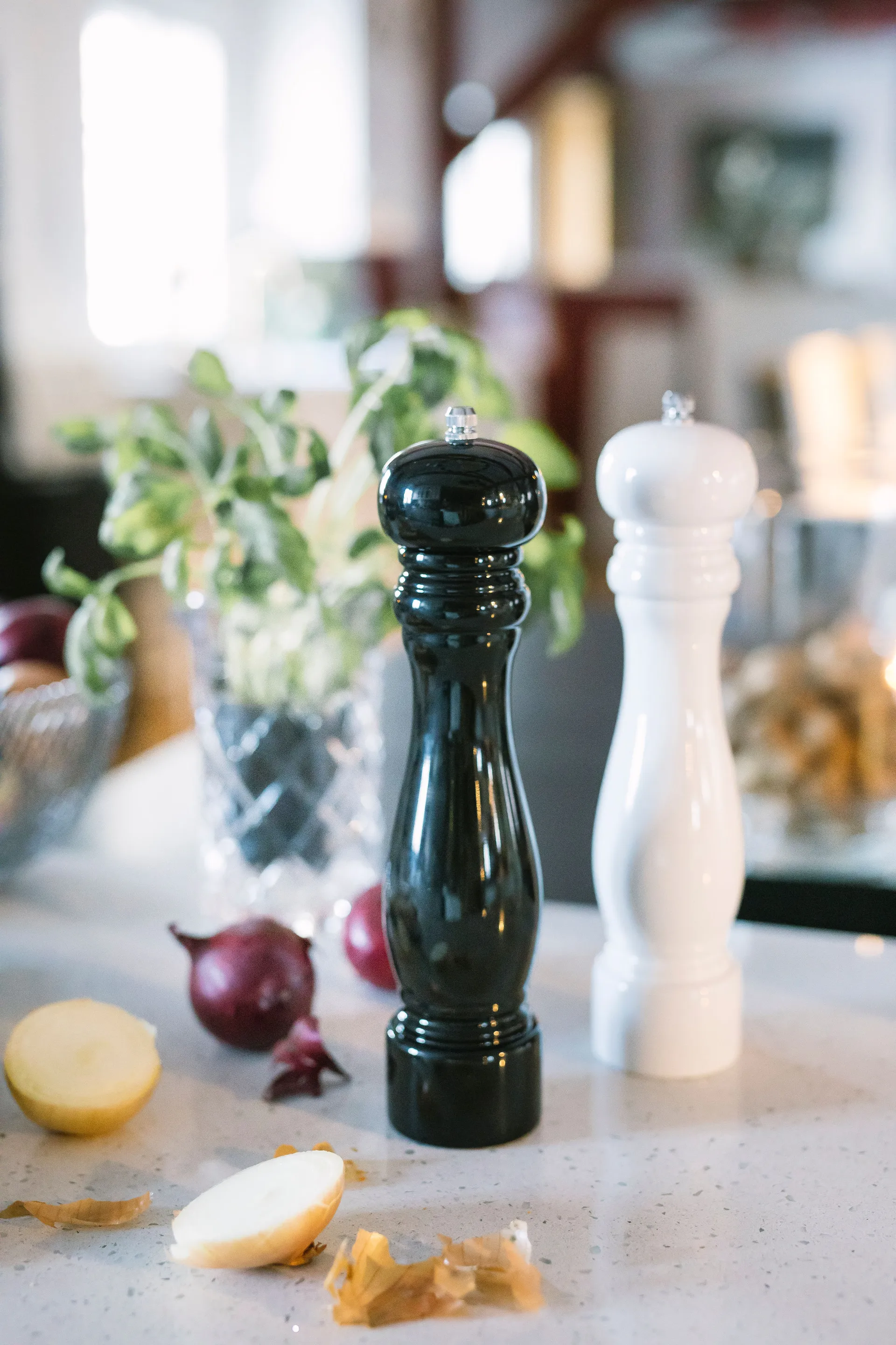 Karou pepper- and salt mill tall smooth 27 cm, 黑色 Dorre