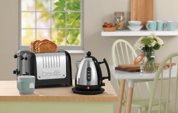 Dualit Lite 电水壶 1升 - 黑色-不锈钢 - Dualit