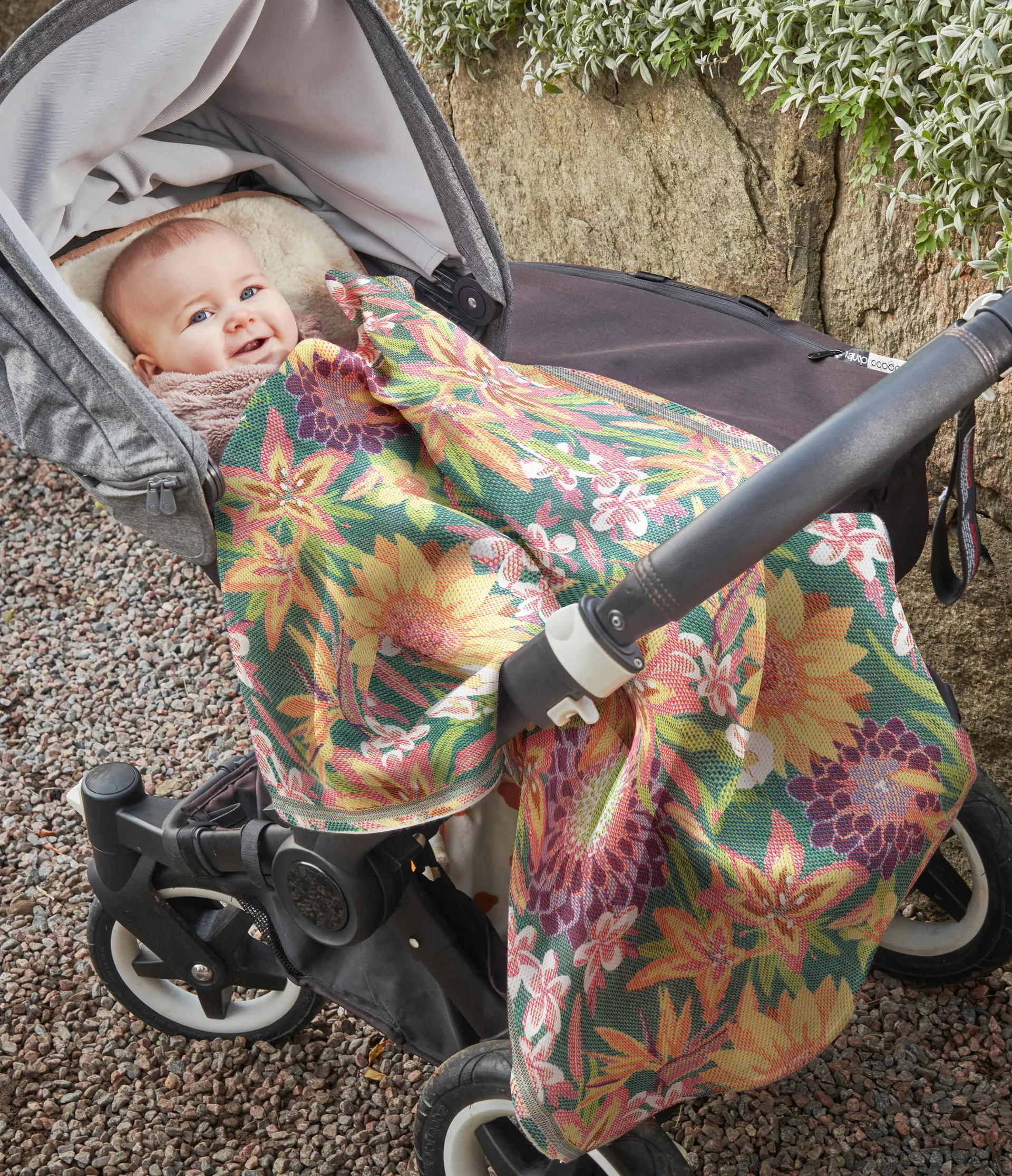 Flores 婴儿毯 70x75 cm, 混合色 Ekelund Linneväveri