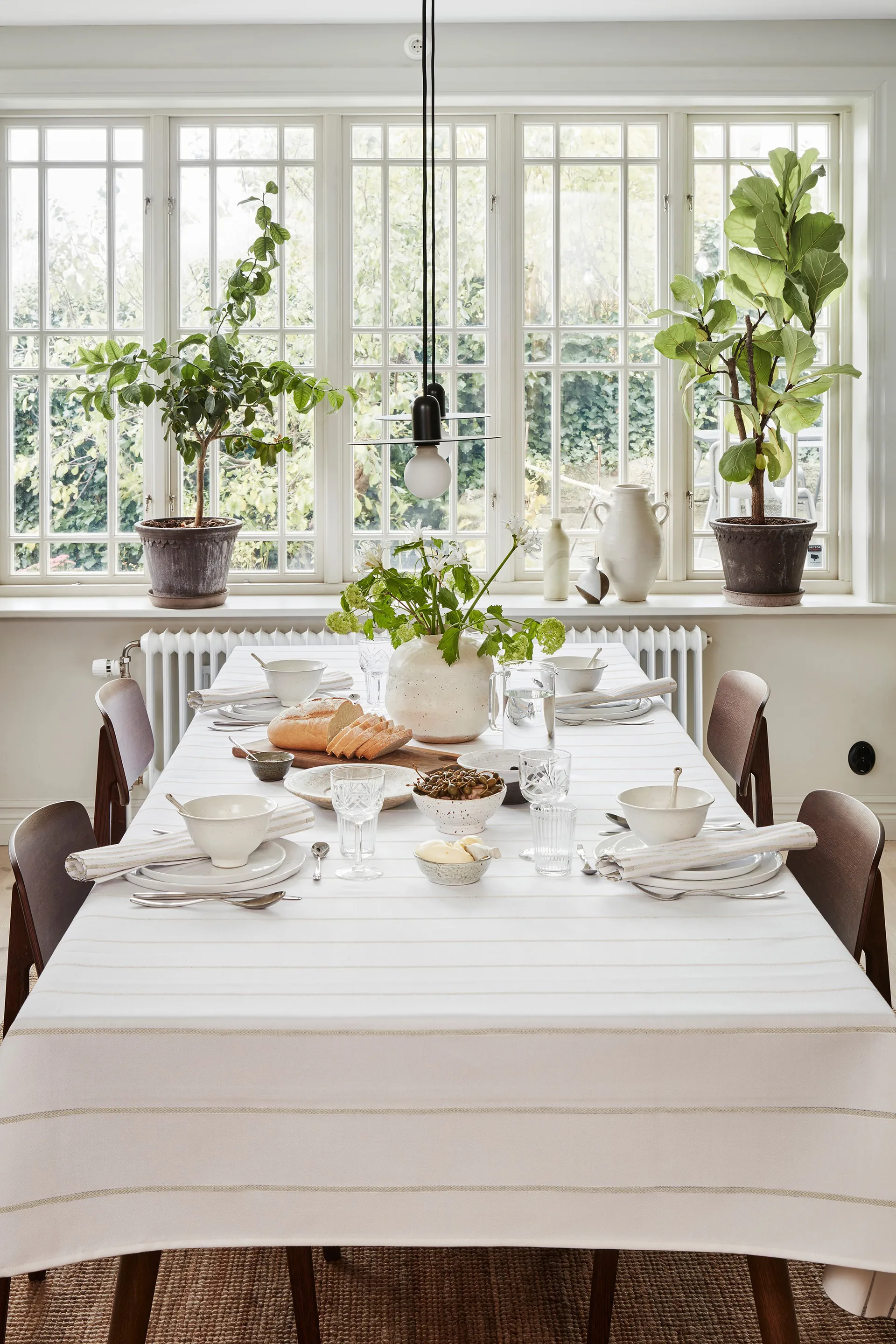 Tvärs 桌布 150x250 cm, Unbleached Ekelund Linneväveri