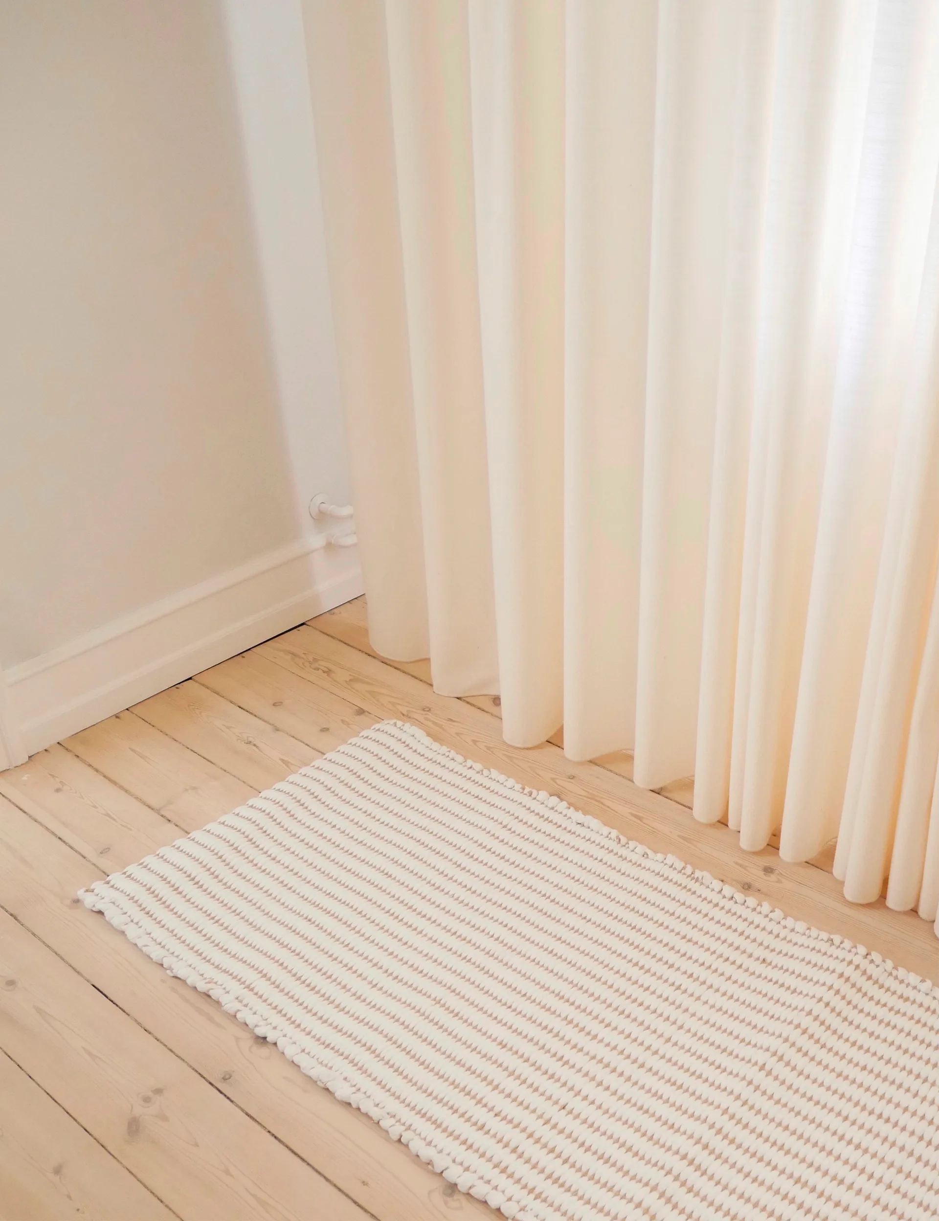 Walnut 地毯  60x150 cm, Ivory Elvang Denmark