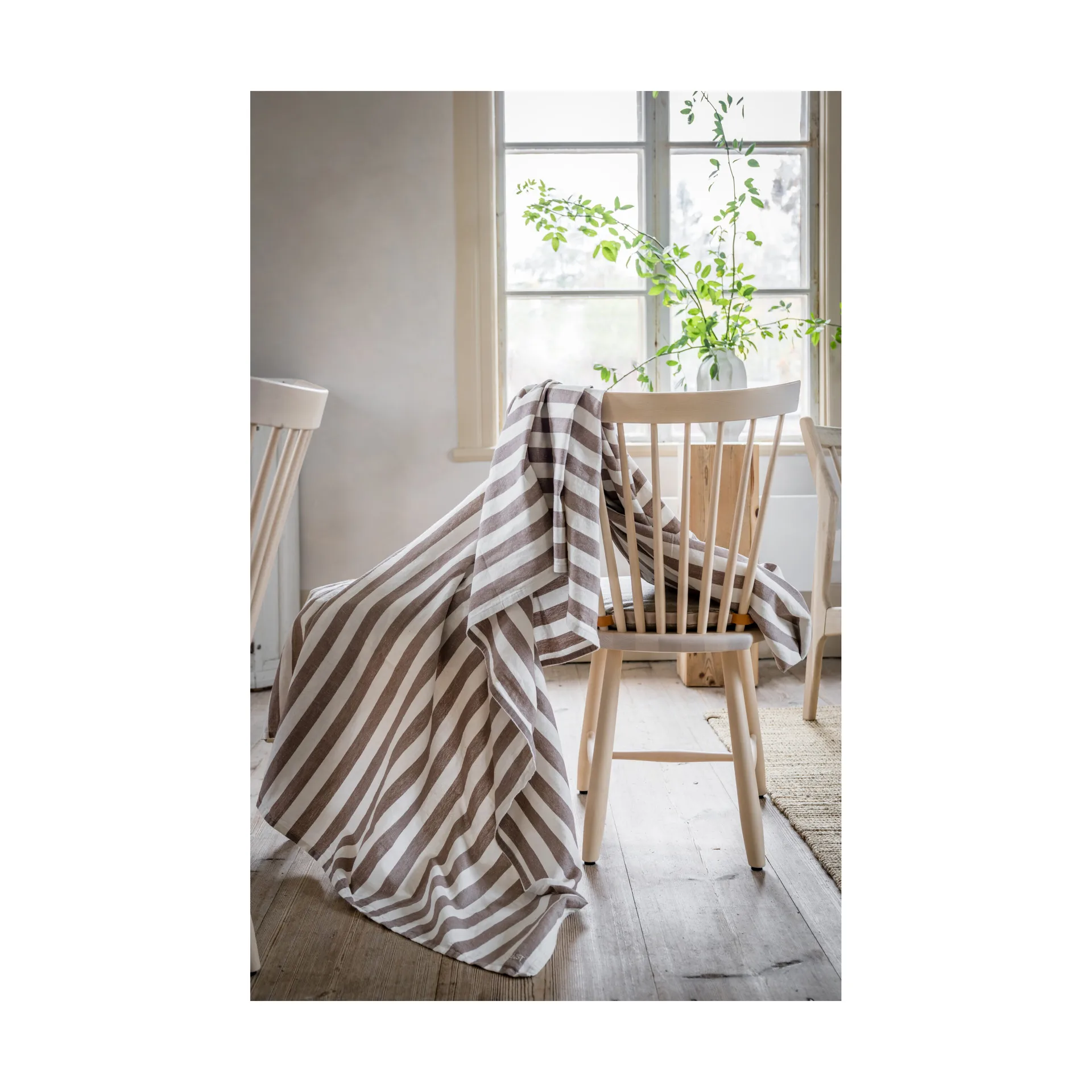 Ernst 条纹桌布 145x300cm, 鼹鼠灰_白色 ERNST