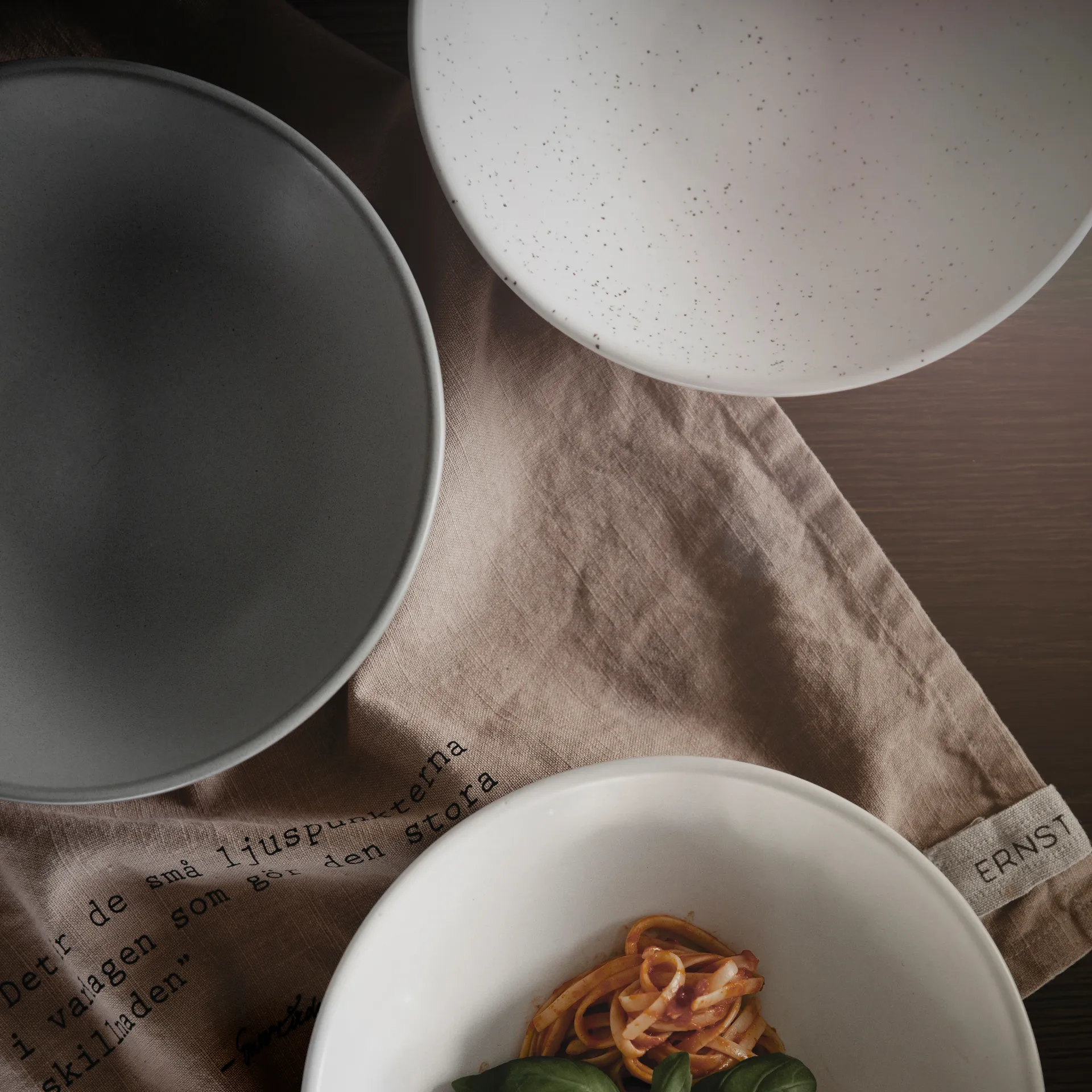 Ernst 深盘 22 cm, dots-白色 ERNST