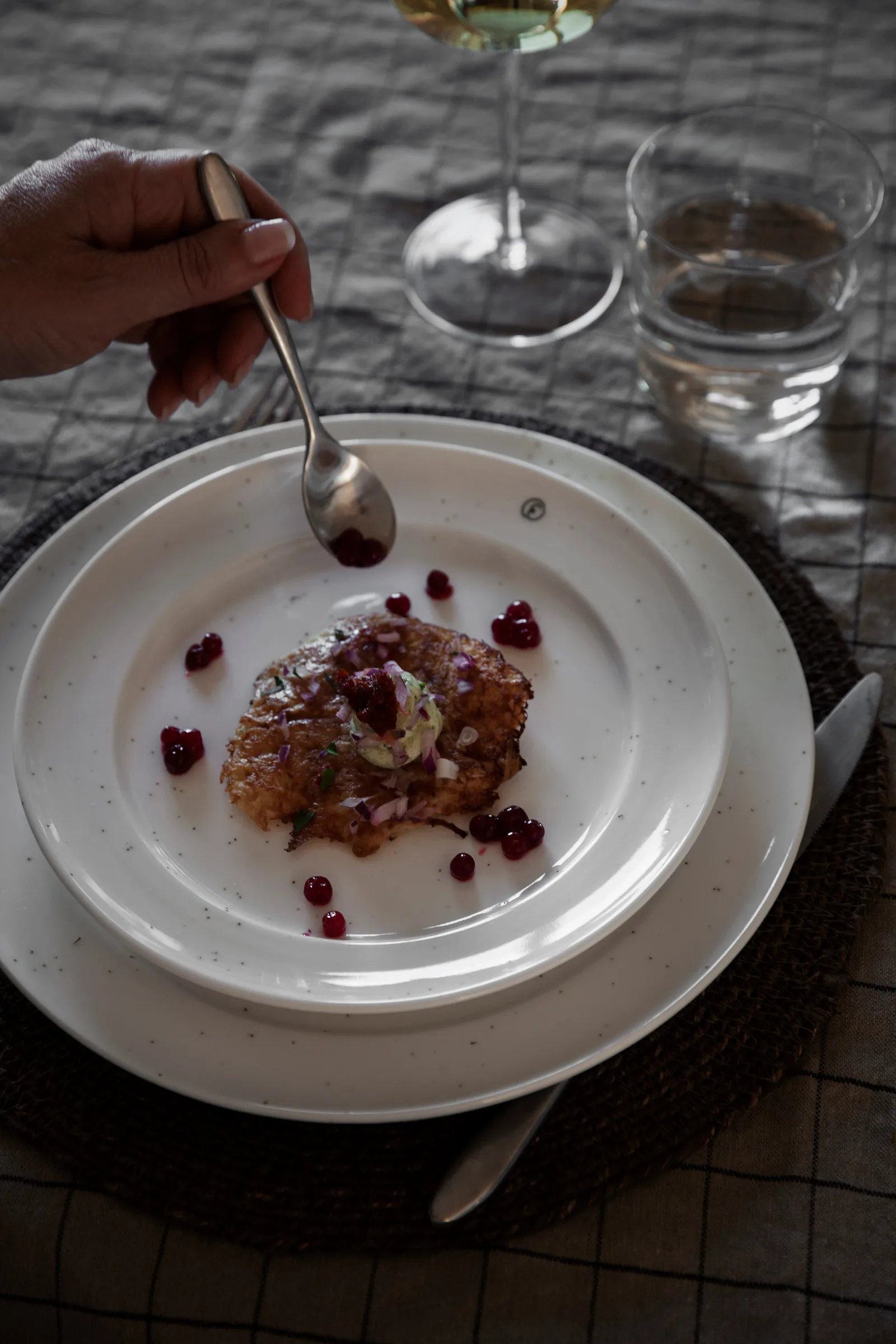 Ernst 盘子 Ø22 cm, Vanilla ERNST