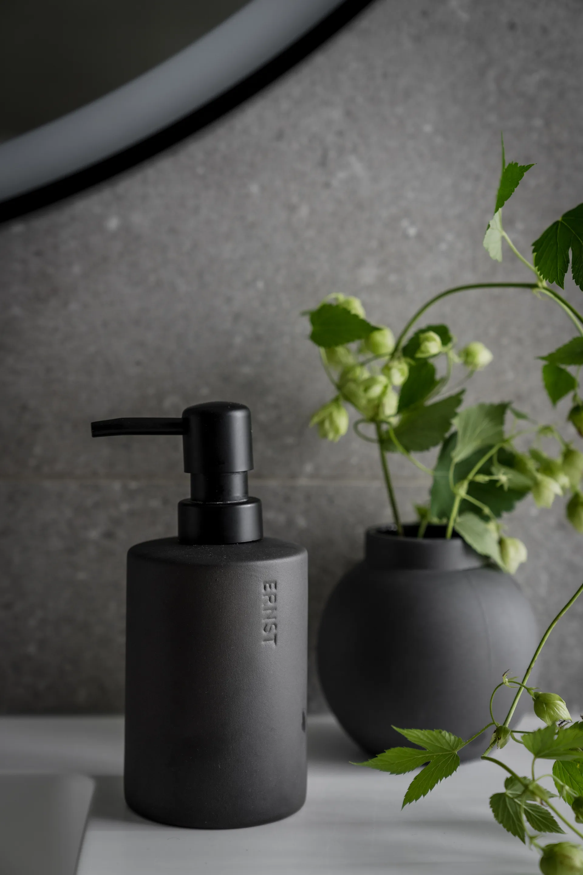 Ernst 皂液瓶 350ml, 深灰色 ERNST