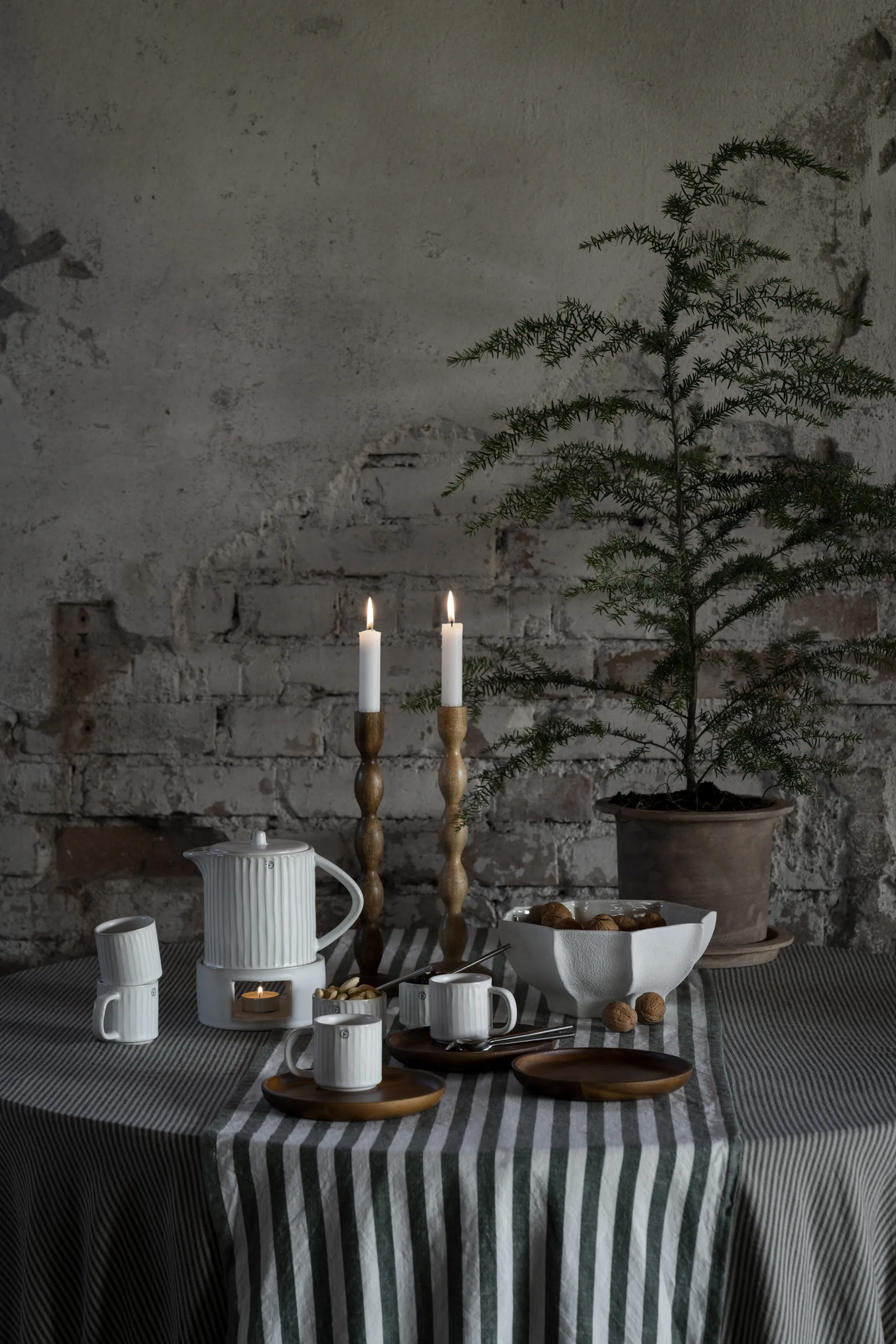 Ernst 桌布 narrow stripes 145x300 cm, 绿色-米色 ERNST