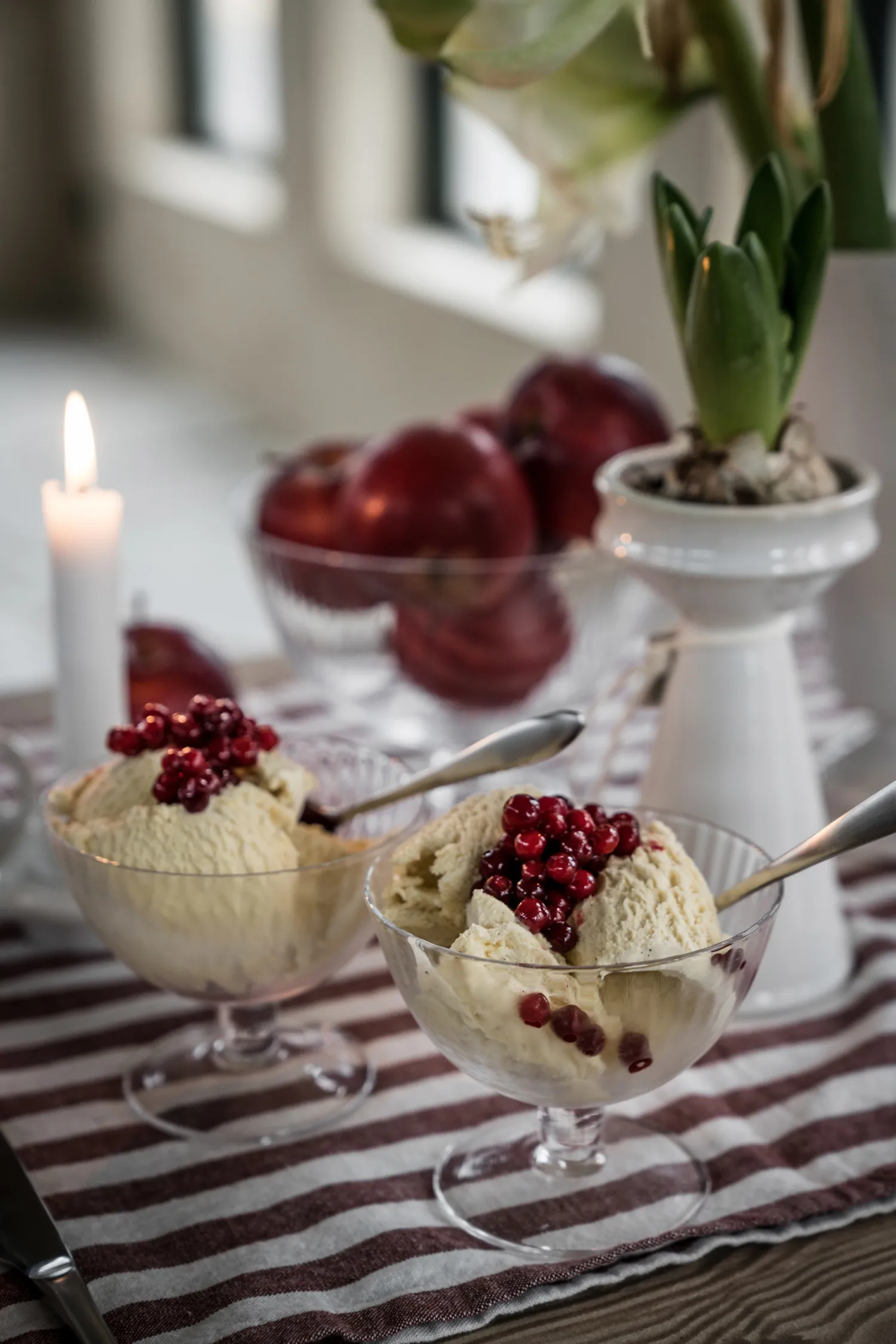 Ernst onion 花瓶 16 cm, 原色/自然色 白色 ERNST