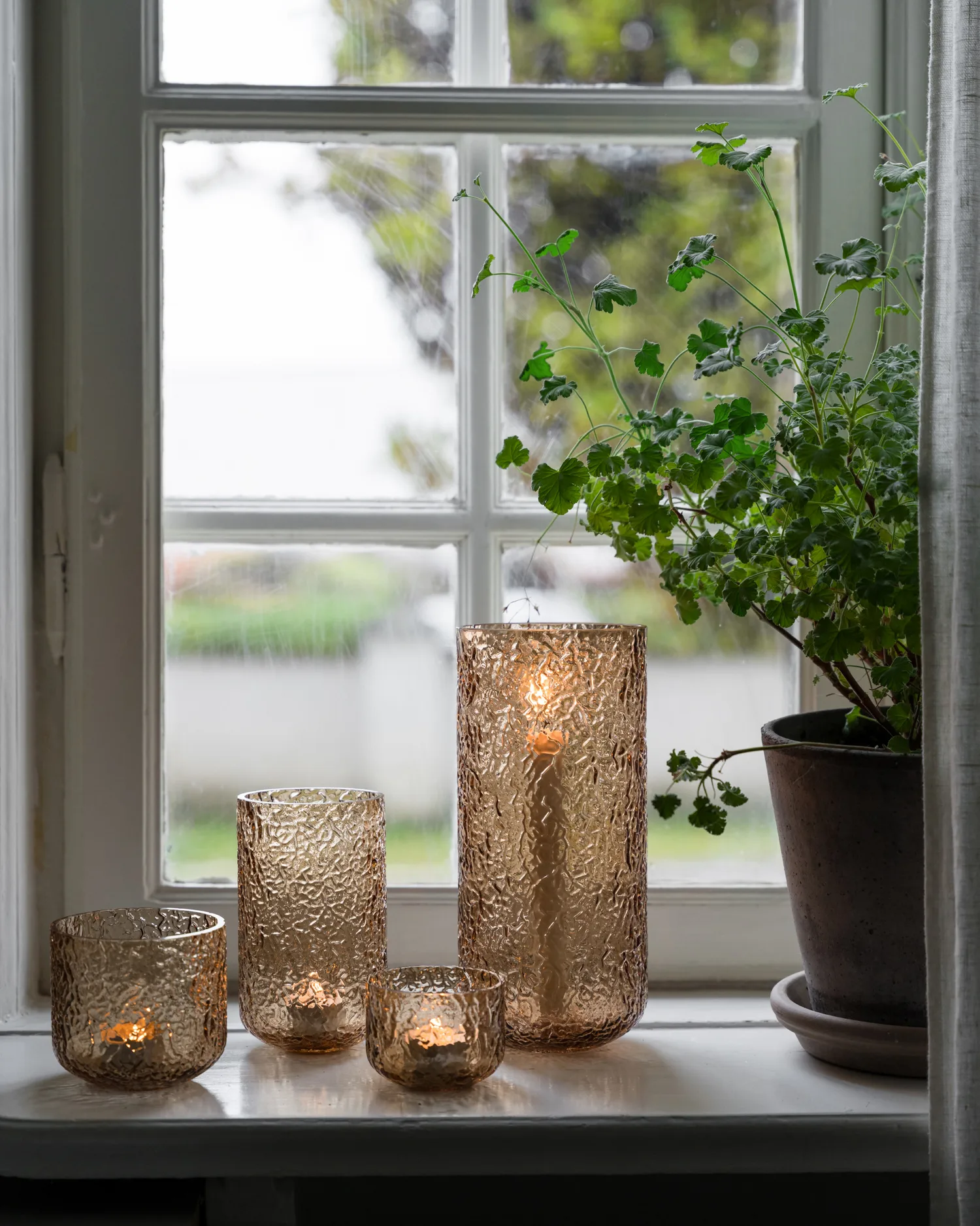 Ernst patterned 花瓶/烛台, Amber, Ø11x25 cm ERNST