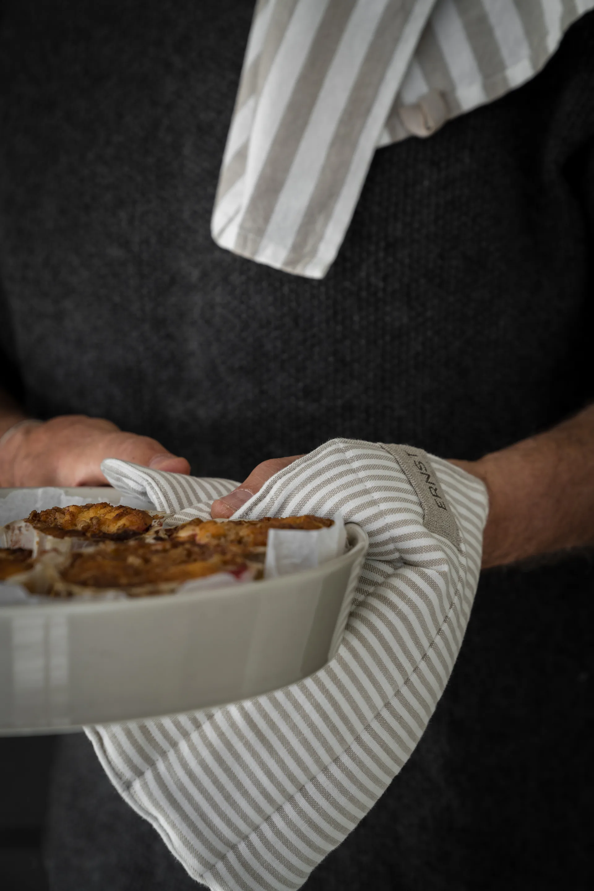 Ernst potholder striped 23x25 cm, 米色-白色 stripe ERNST