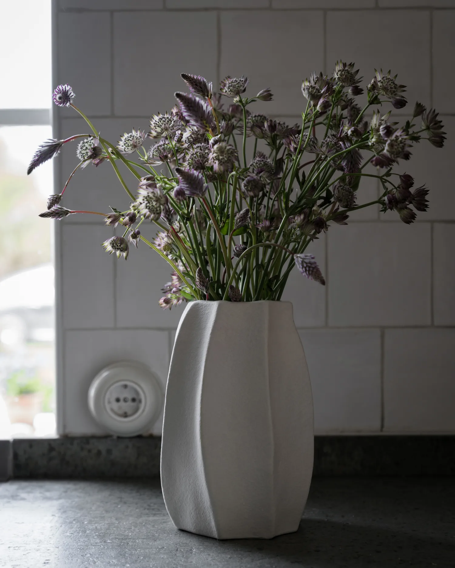 Ernst stoneware 花瓶 Ø15x23 cm, 原色/自然色 白色 ERNST