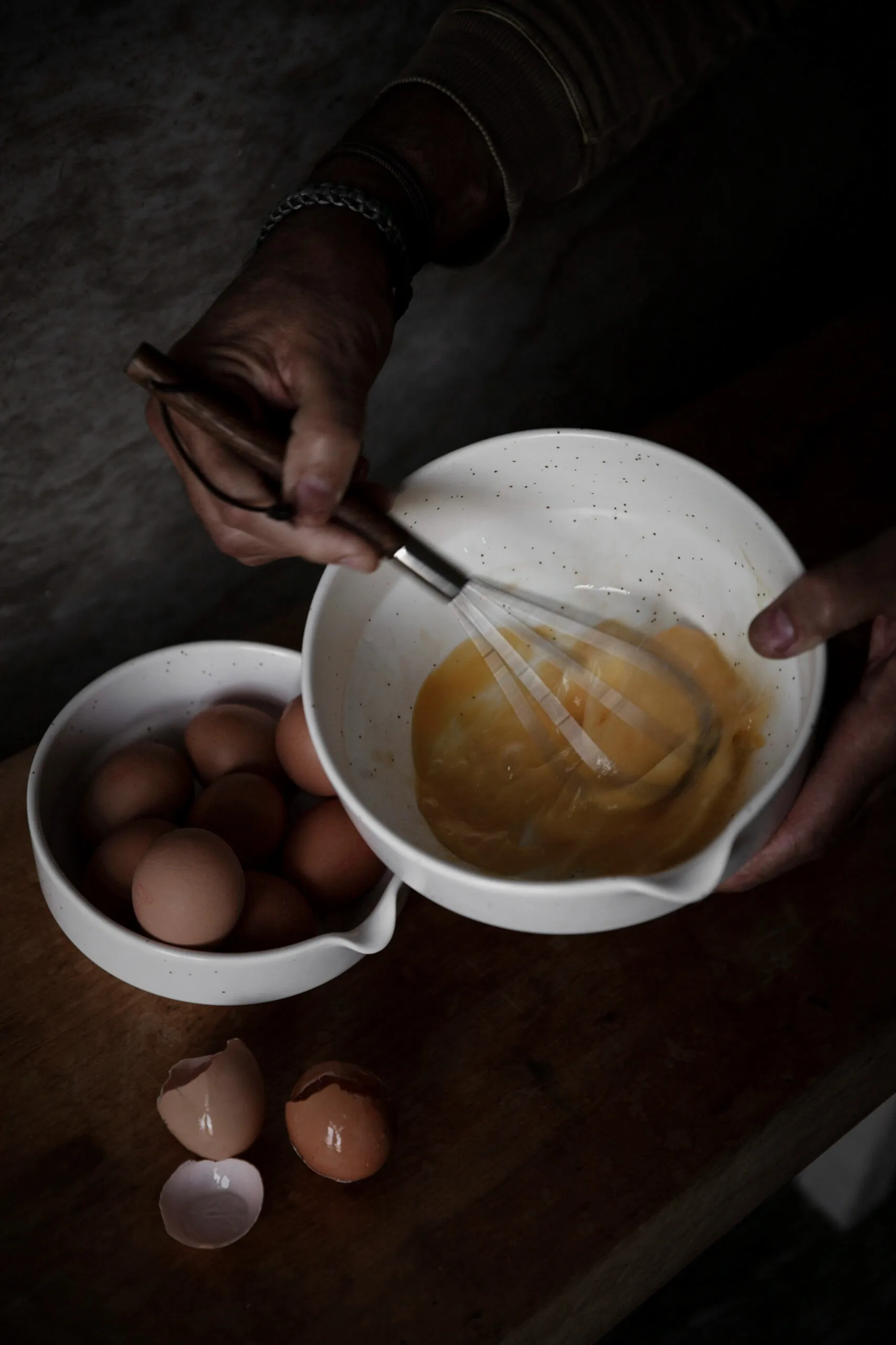 Ernst whisk with wooden handle, Dark 棕色 ERNST